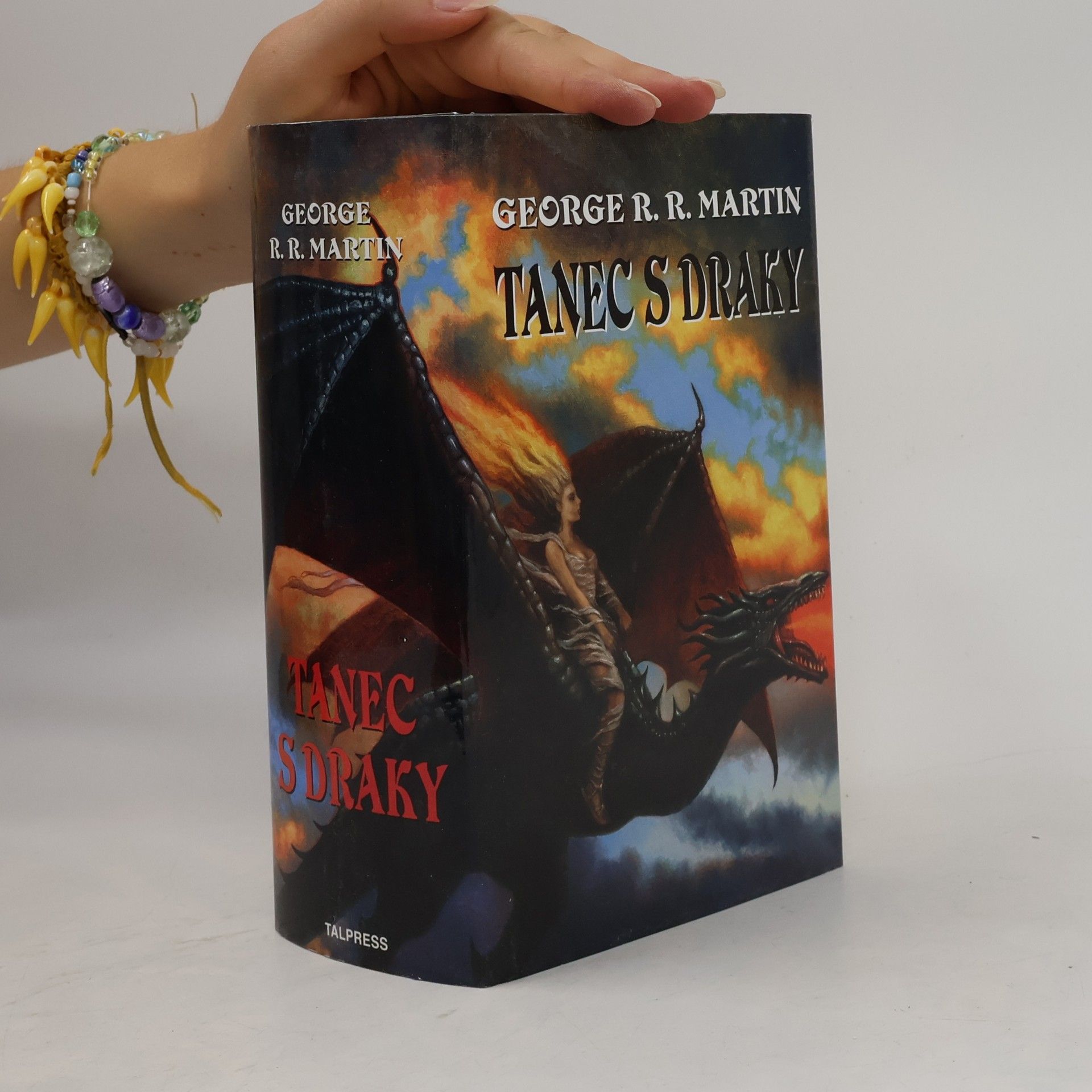 George R. R. Martin Tanec s draky