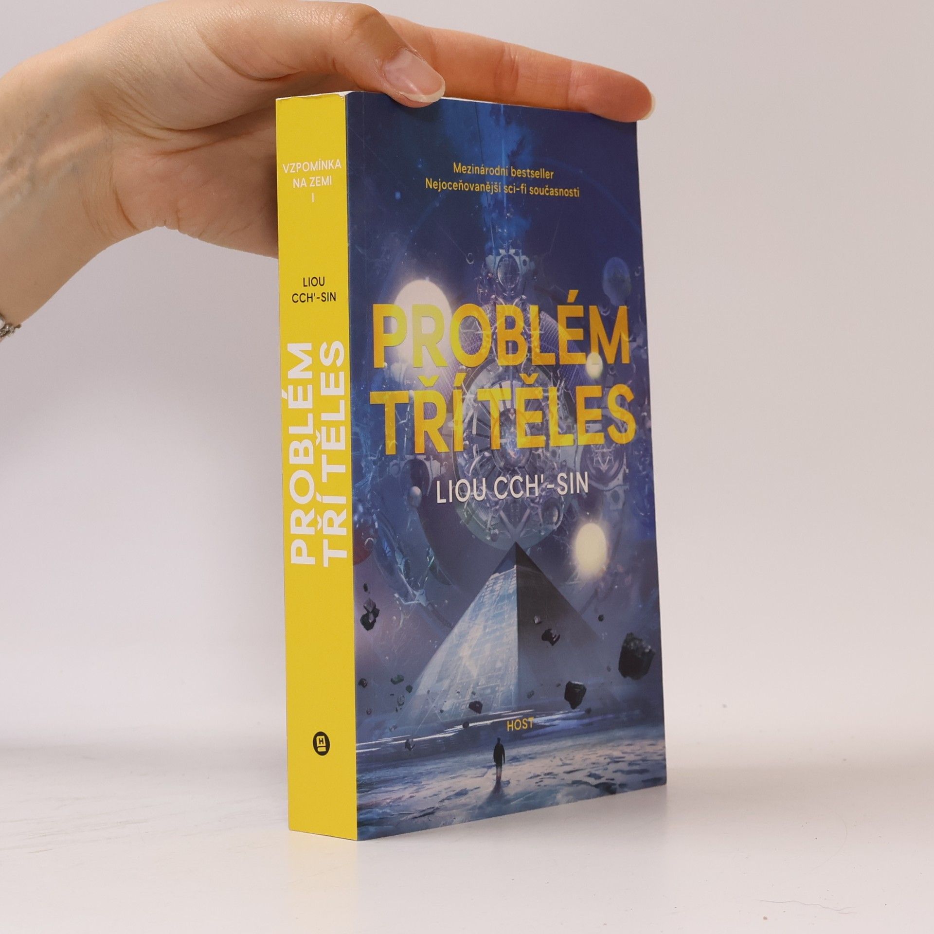 Liu Cixin Problém tří těles