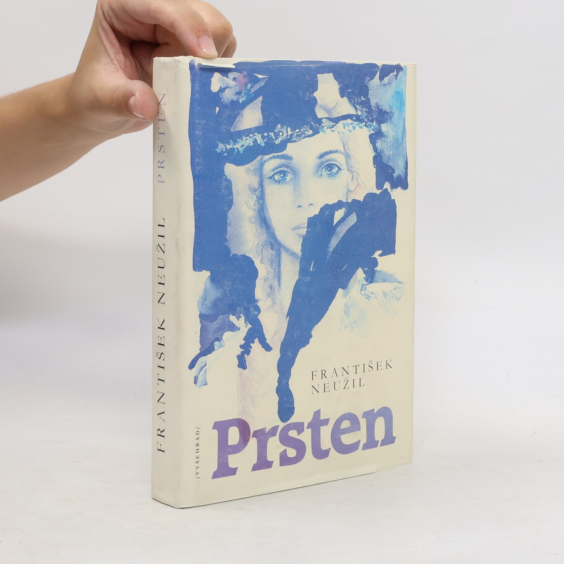 František Neužil Prsten