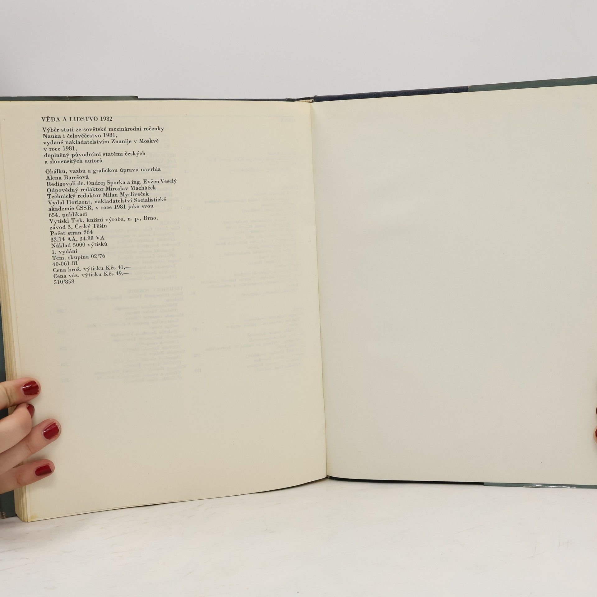 Kolektiv autorů Věda a lidstvo : mezinárodní ročenka 1982