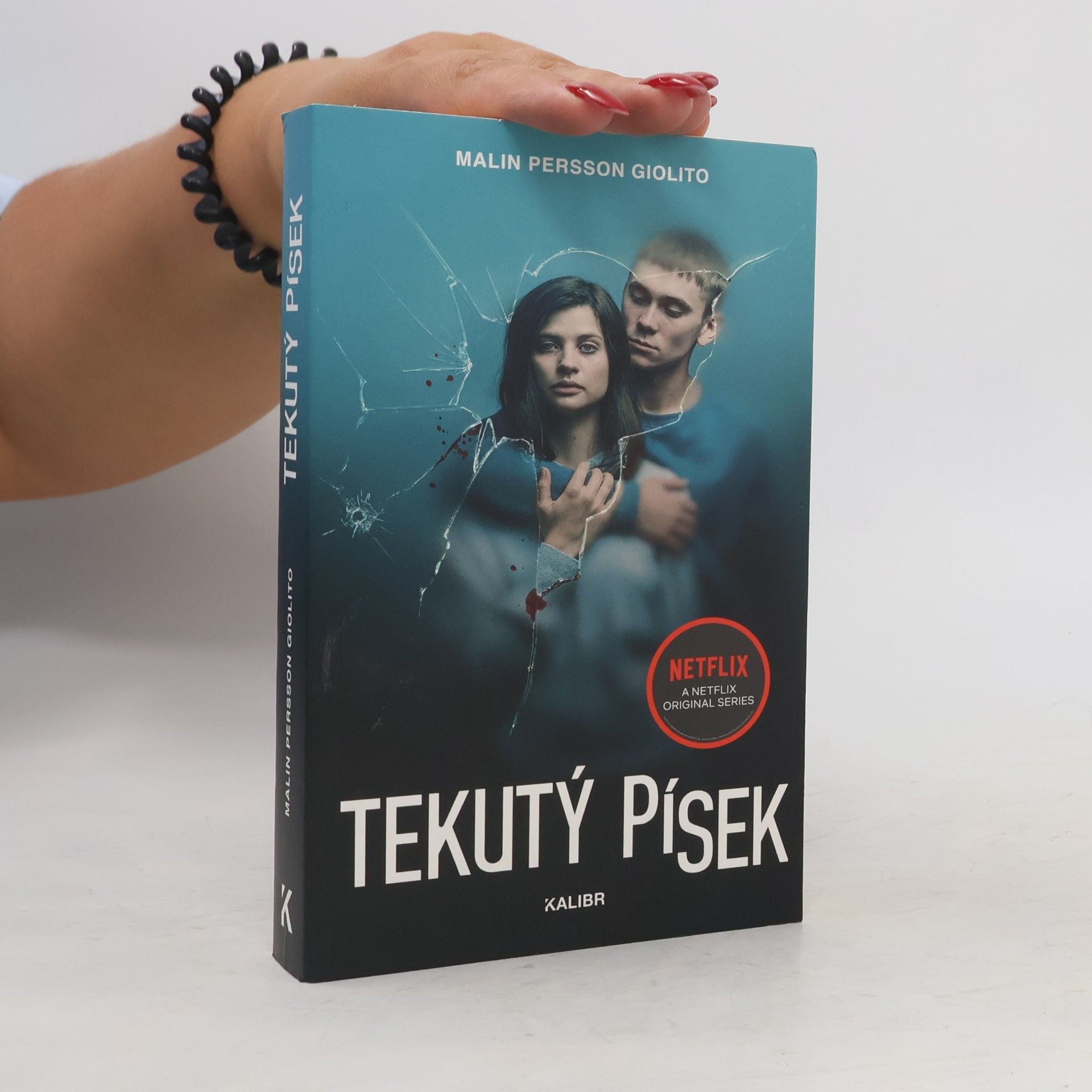 Malin Persson Giolito Tekutý písek