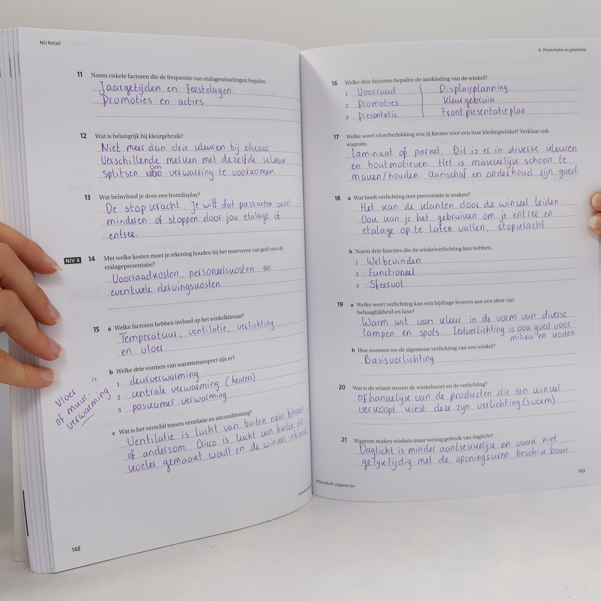 Nu Retail - 3-4: Basisboek Goederenstroom, Voorraad en Presentatie