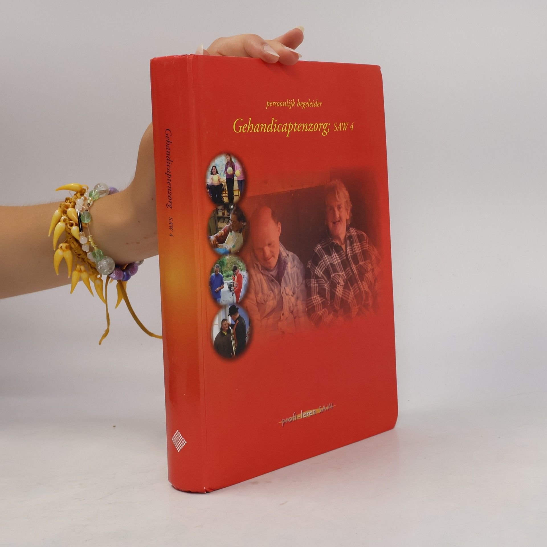 Various authors Gehandicaptenzorg; SAW 4