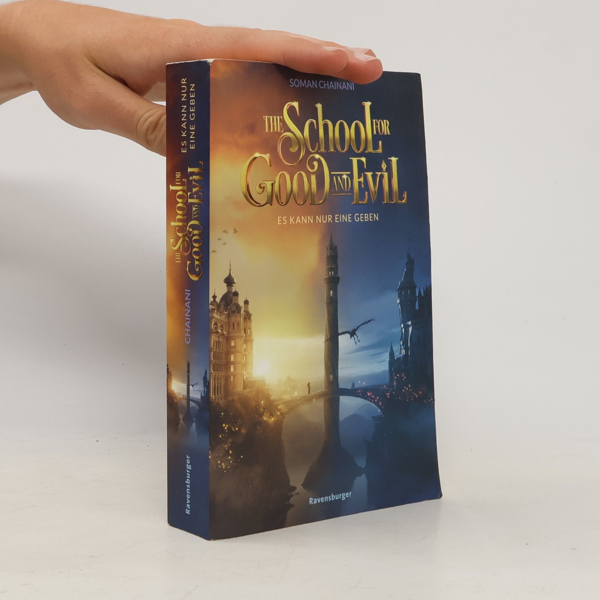 Soman Chainani School for Good and Evil 1