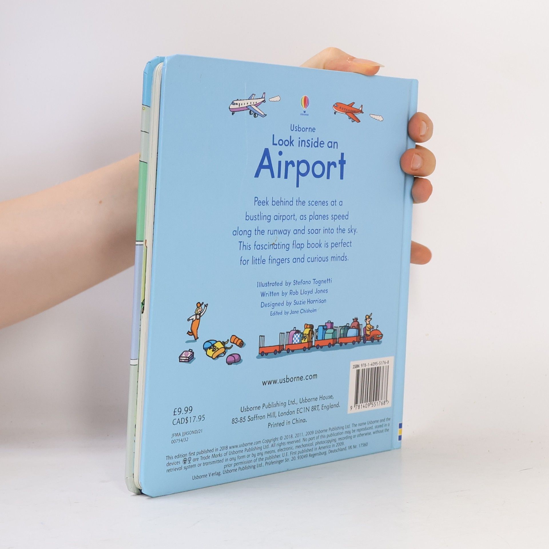 Stefano Tognetti Look inside an airport : with over 50 flaps to lift and other exciting surprises