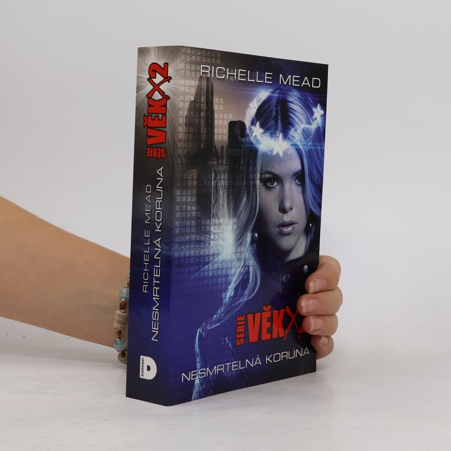 Richelle Mead Nesmrtelná koruna. Věk X. 2. díl
