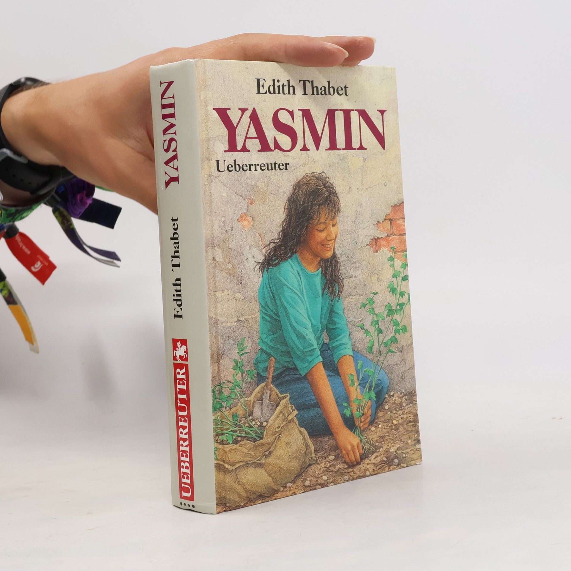 Edith Thabet Yasmin