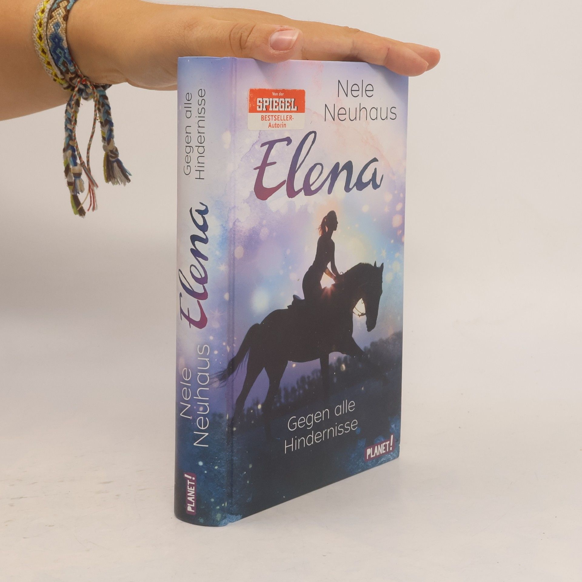 Nele Neuhaus Elena. Gegen alle Hindernisse