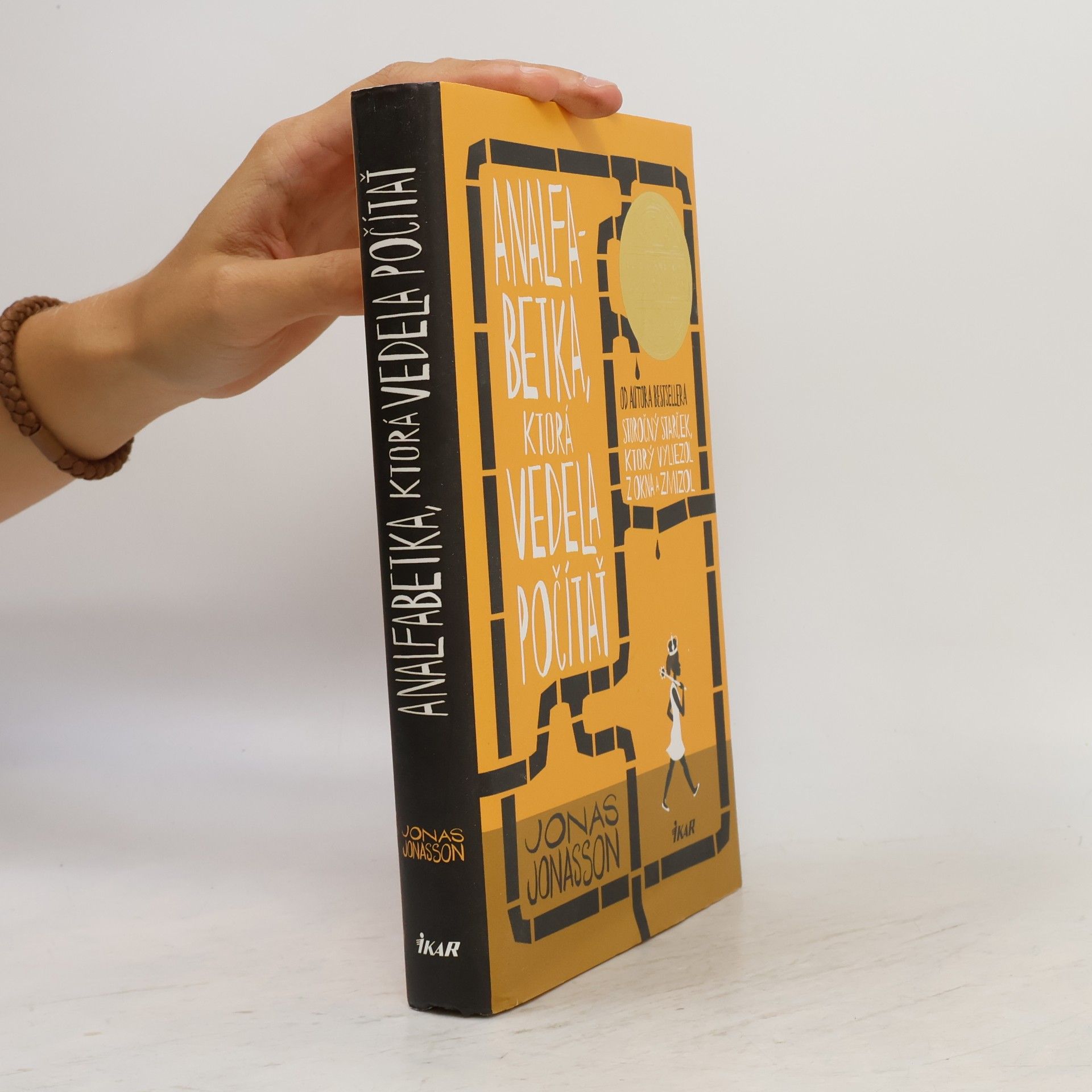 Jonas Jonasson Analfabetka, ktorá vedela počítať
