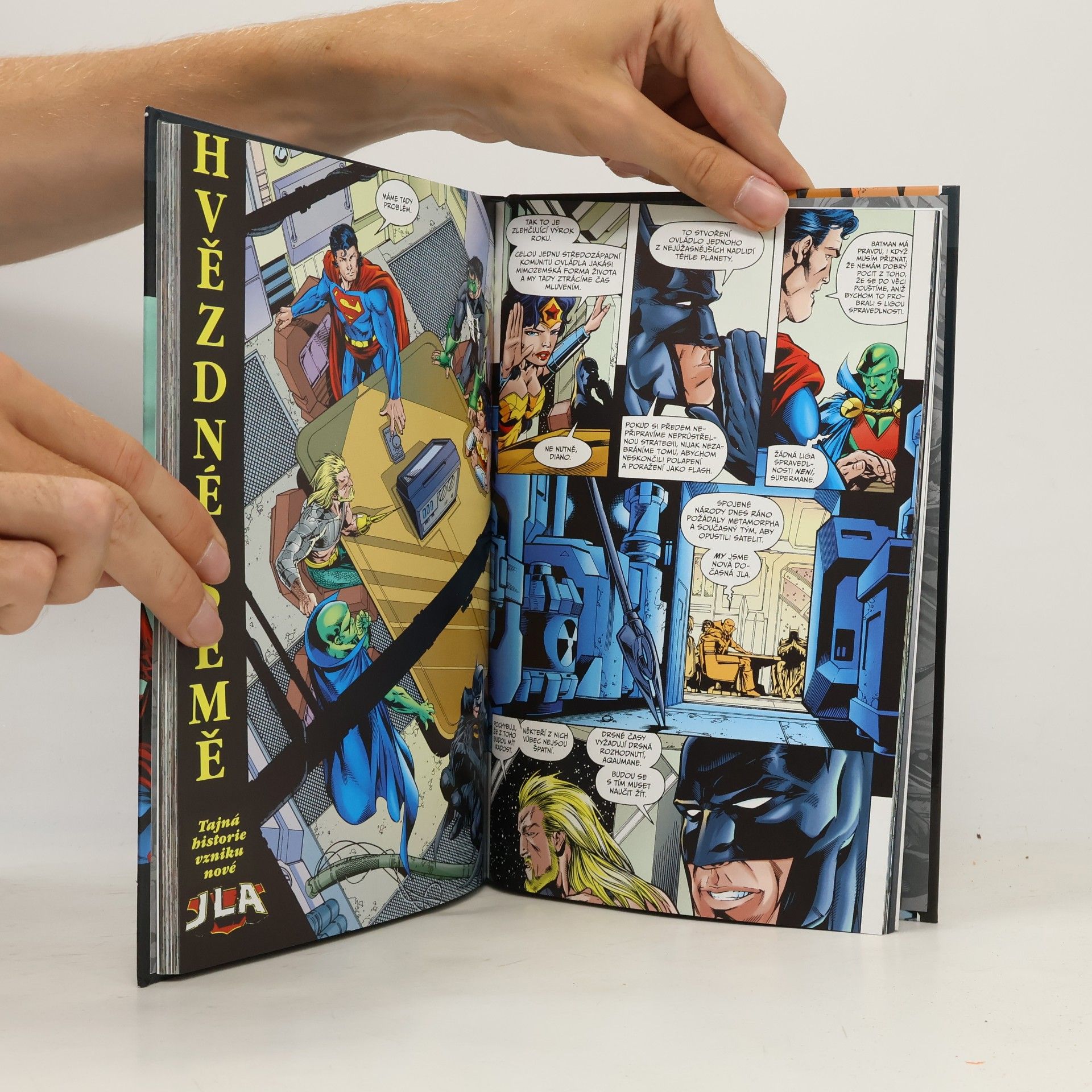 Grant Morrison JLA. Nový světový řád