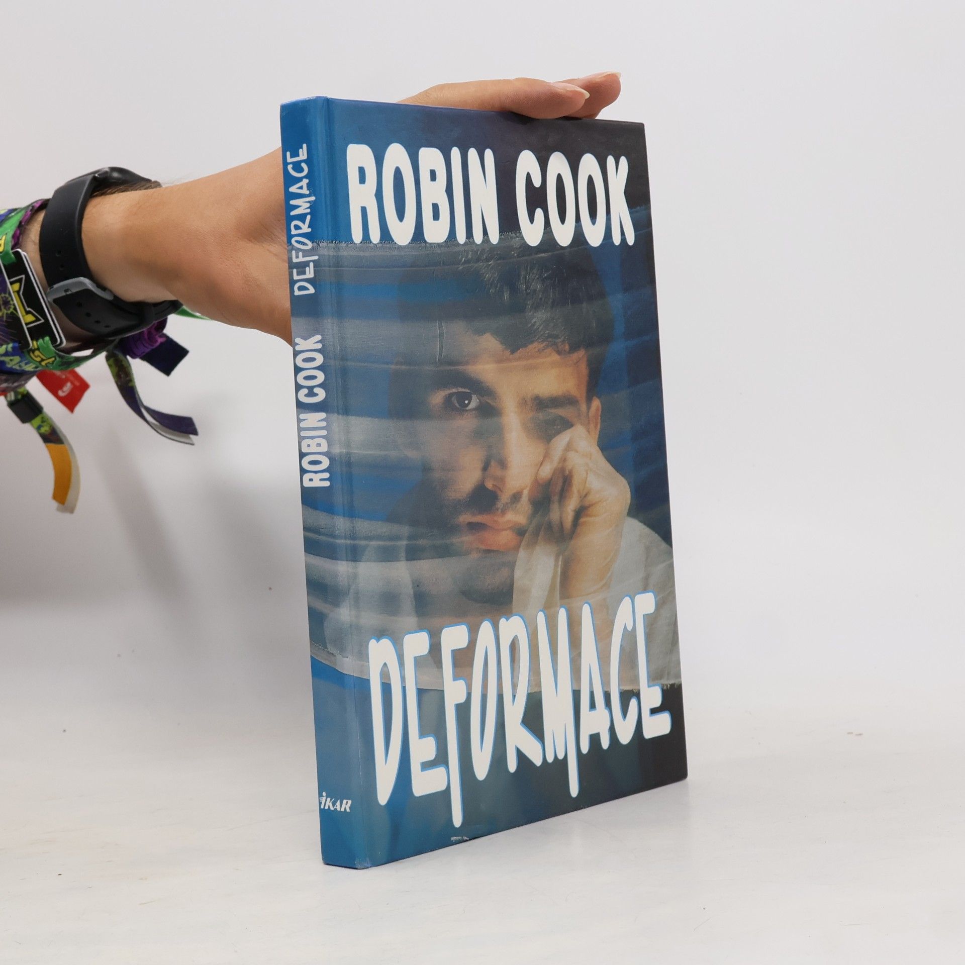 Robin Cook Deformace