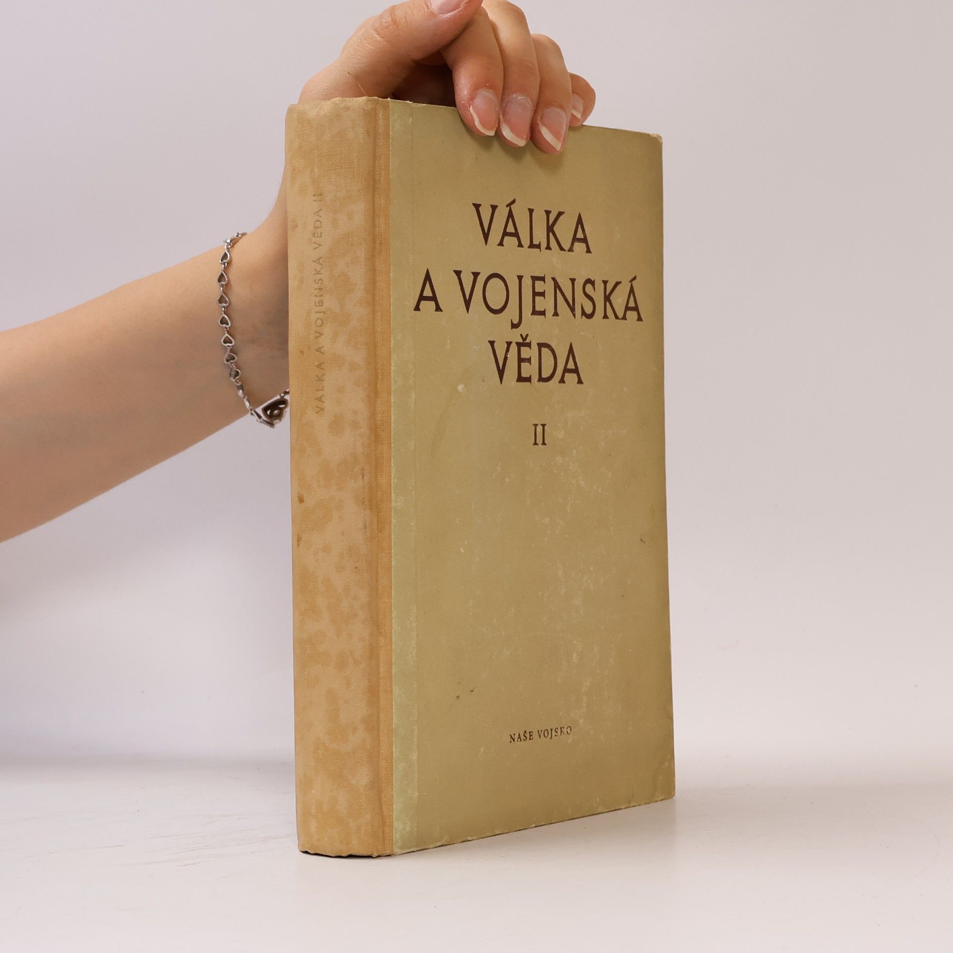 Various authors Válka a vojenská věda II.