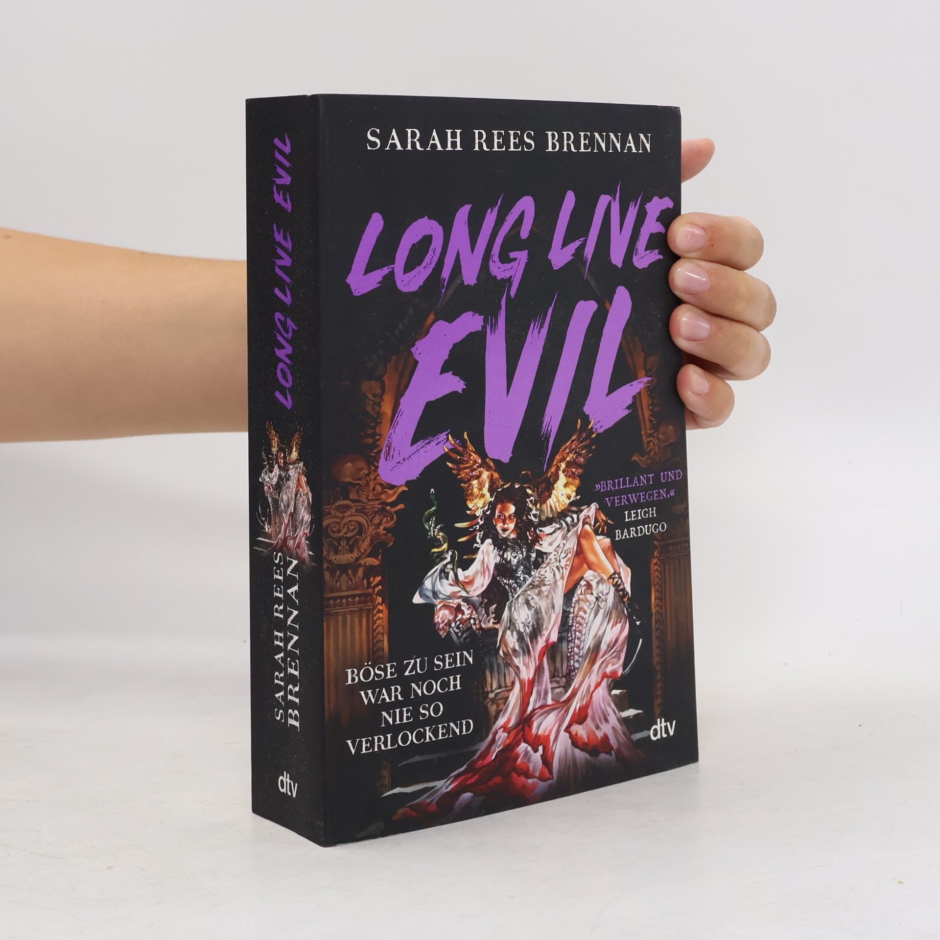 Sarah Rees Brennan Long Live Evil