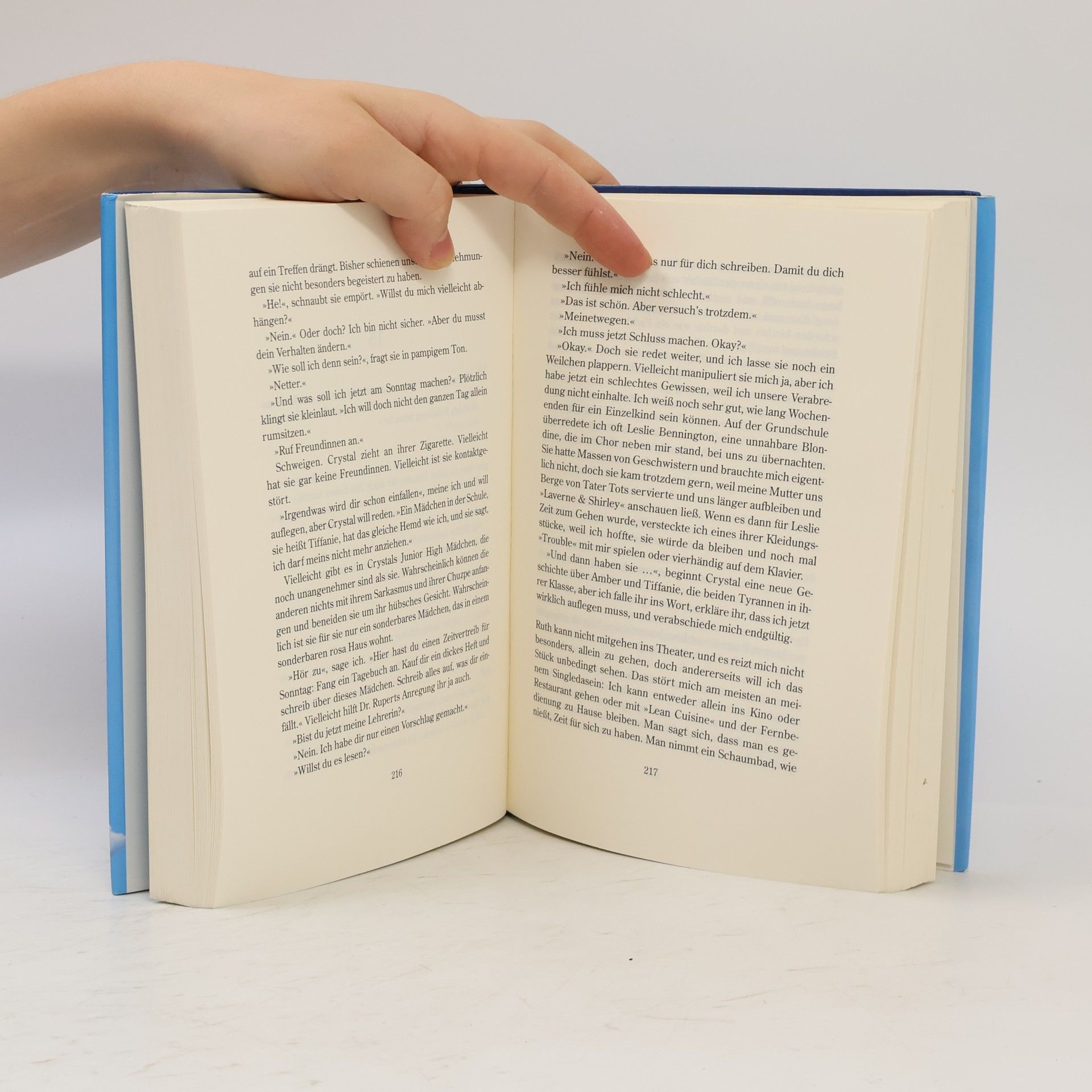 Lolly Winston Himmelblau und rabenschwarz