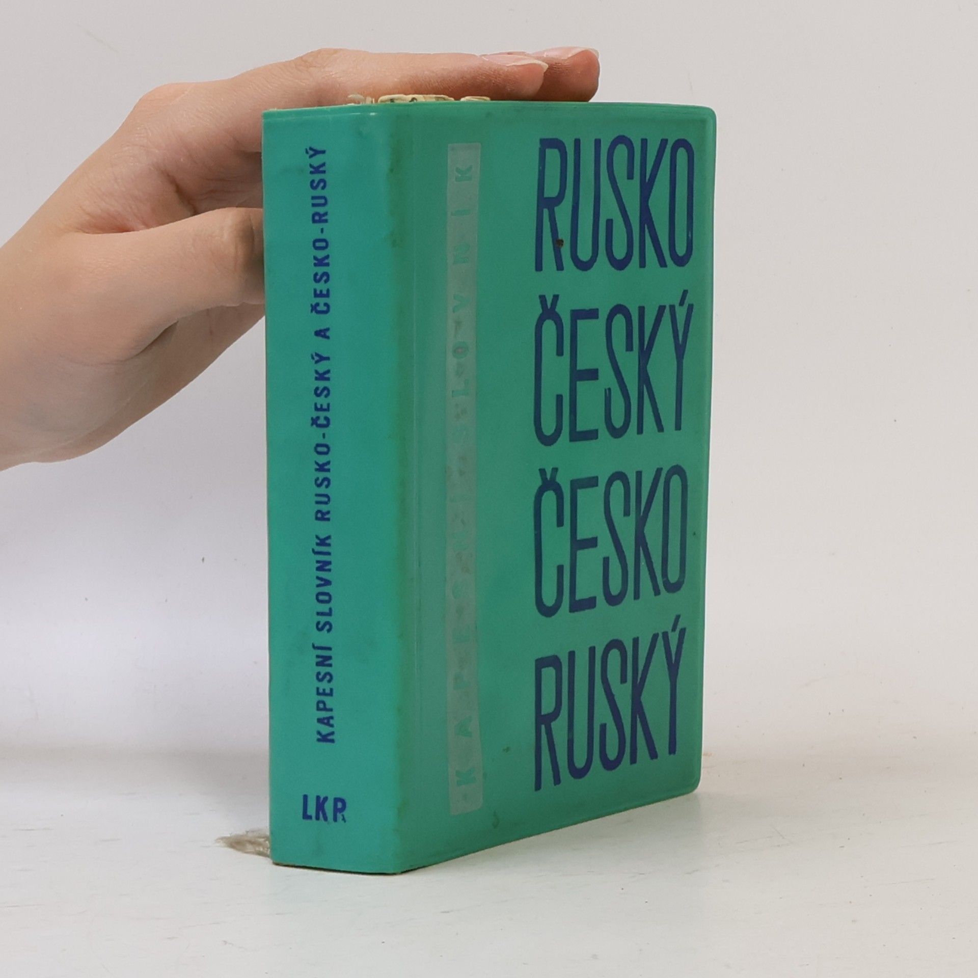 Autorenkollektiv Kapesní rusko-český a česko-ruský slovník