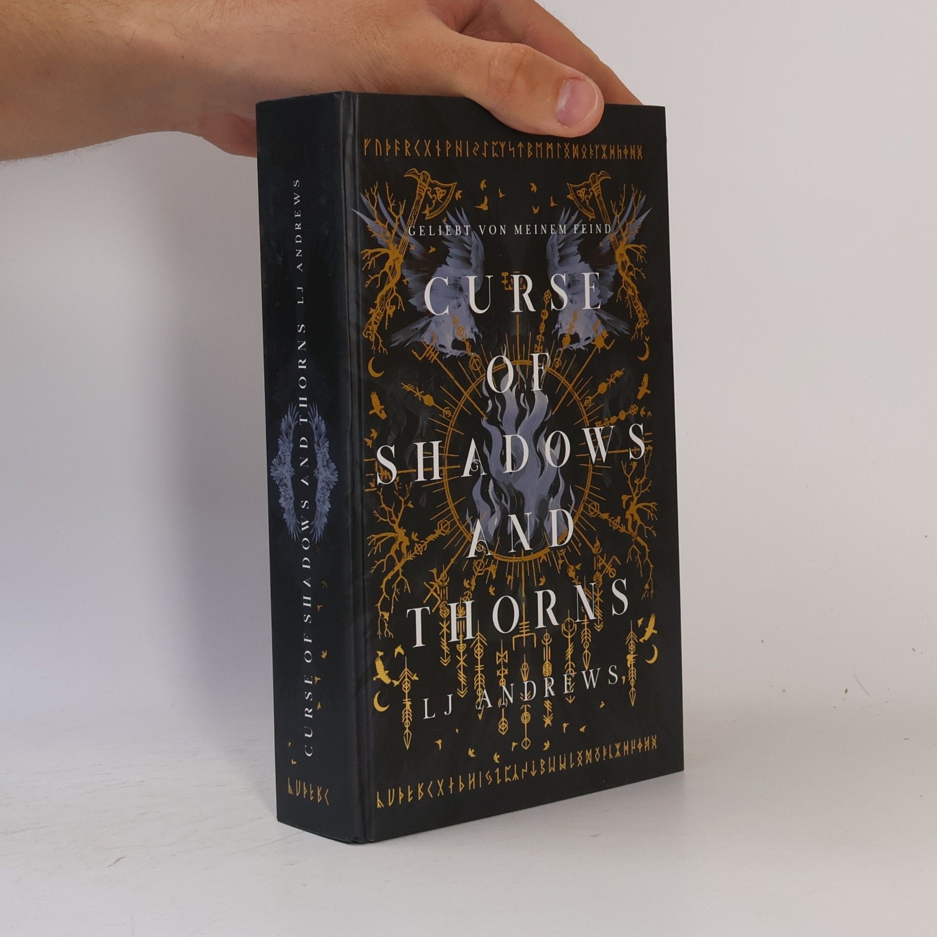 L. J. Andrews Curse of Shadows Thorns