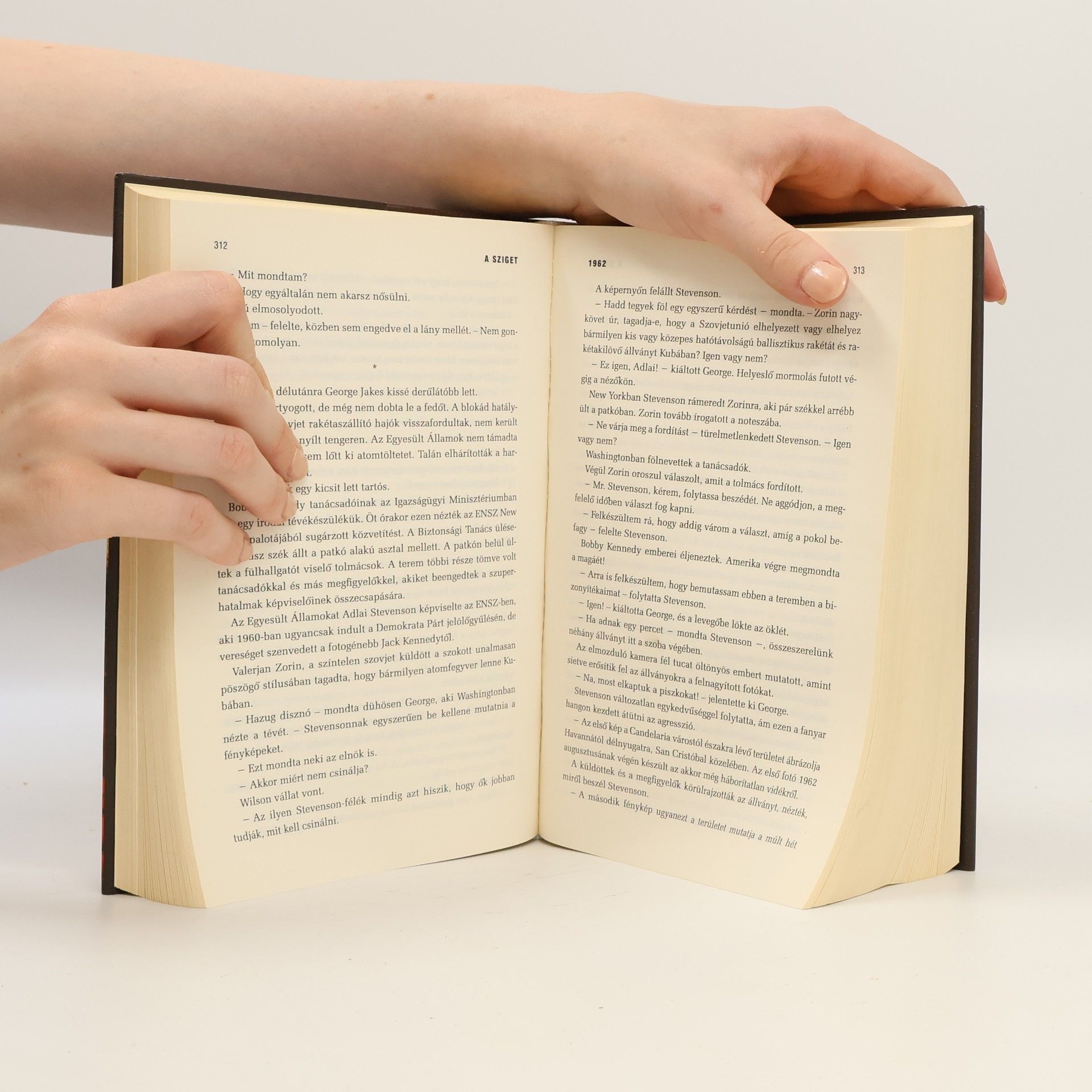 Ken Follett Az örökkévalóság küszöbén