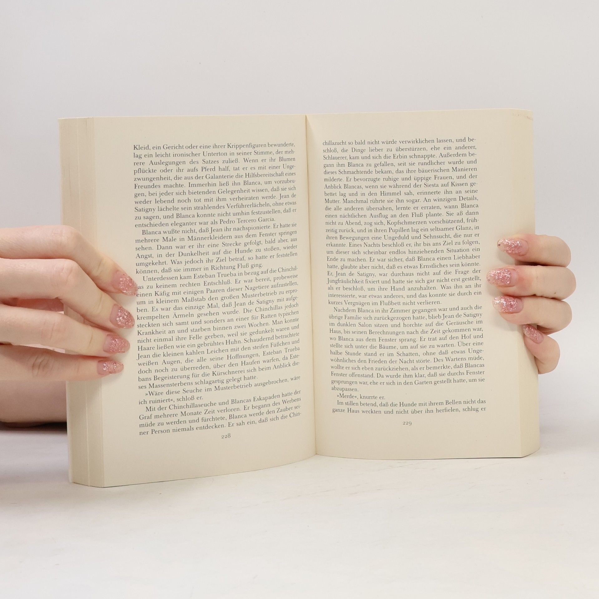 Isabel Allende Das Geisterhaus : Roman