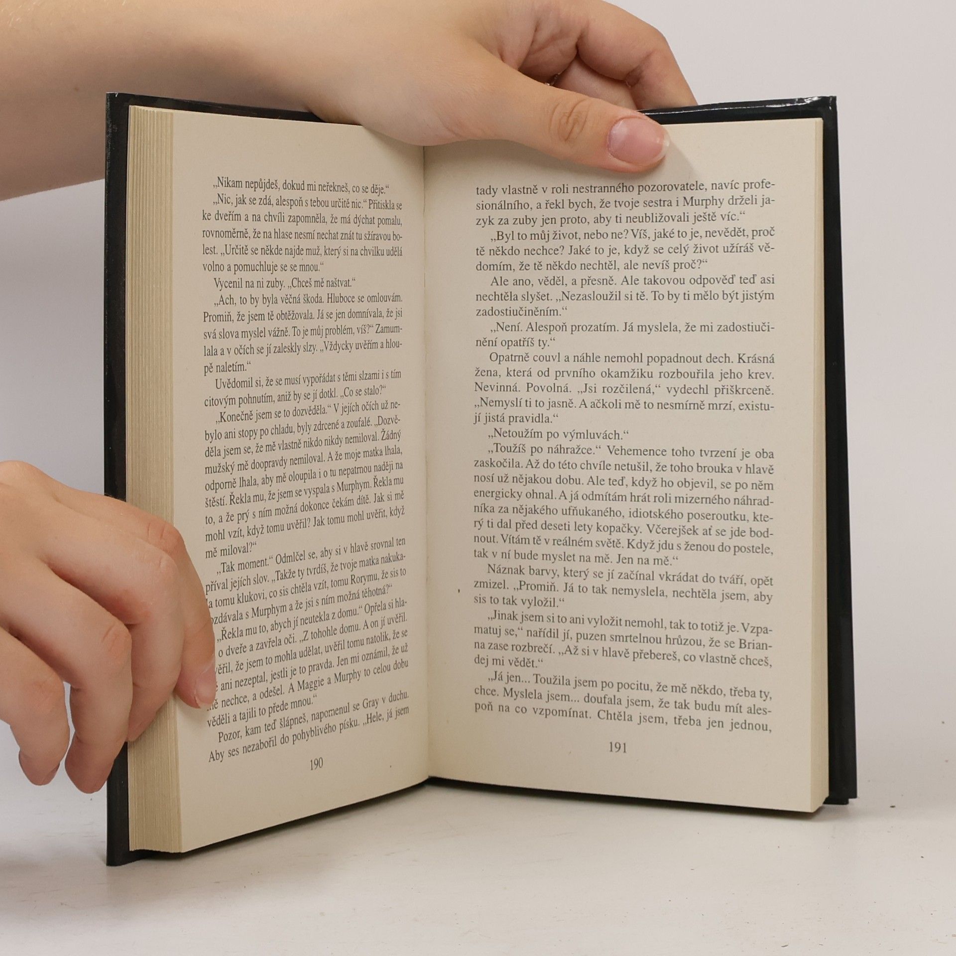 Nora Roberts Zrozená z ledu