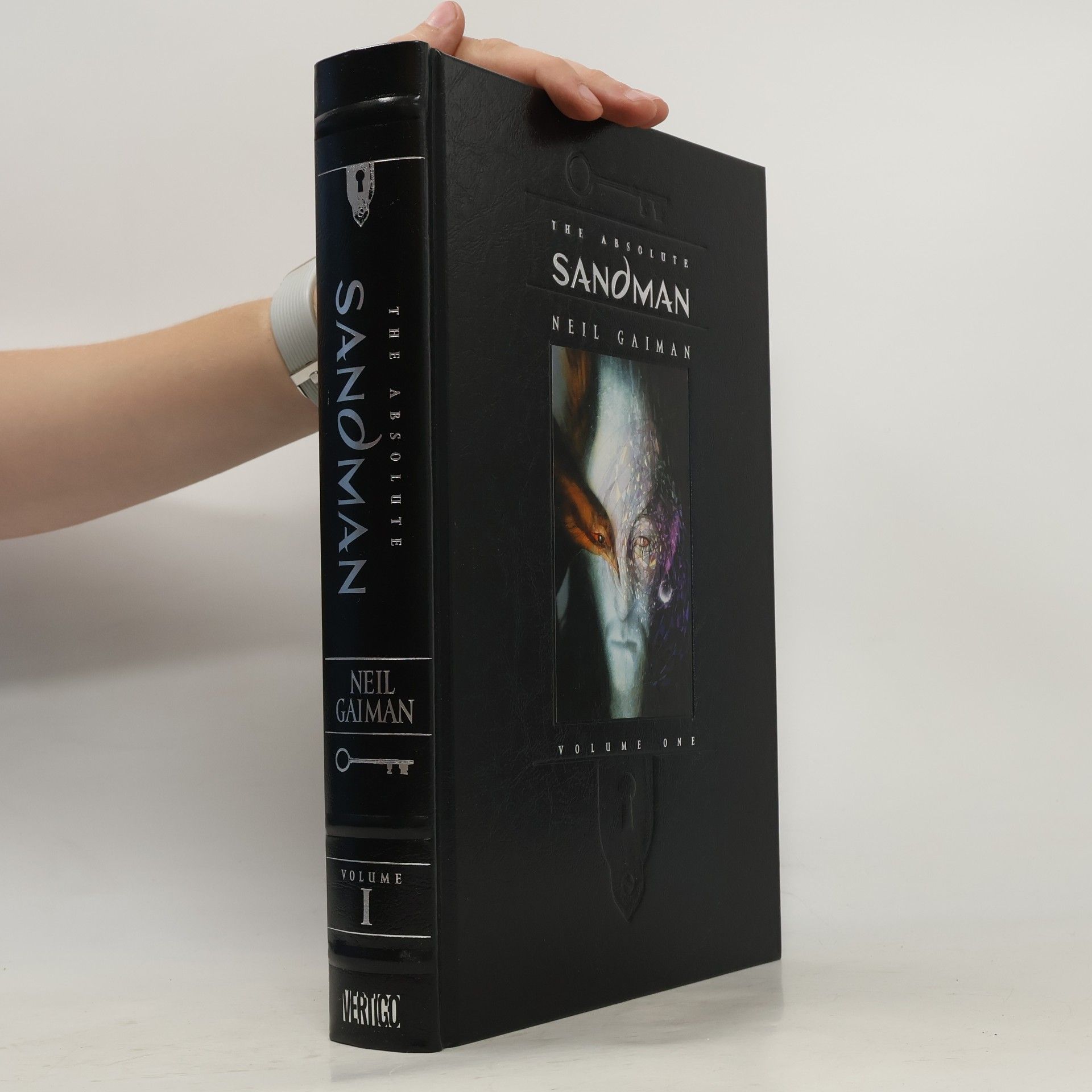 Neil Gaiman The Absolute Sandman. Volume One