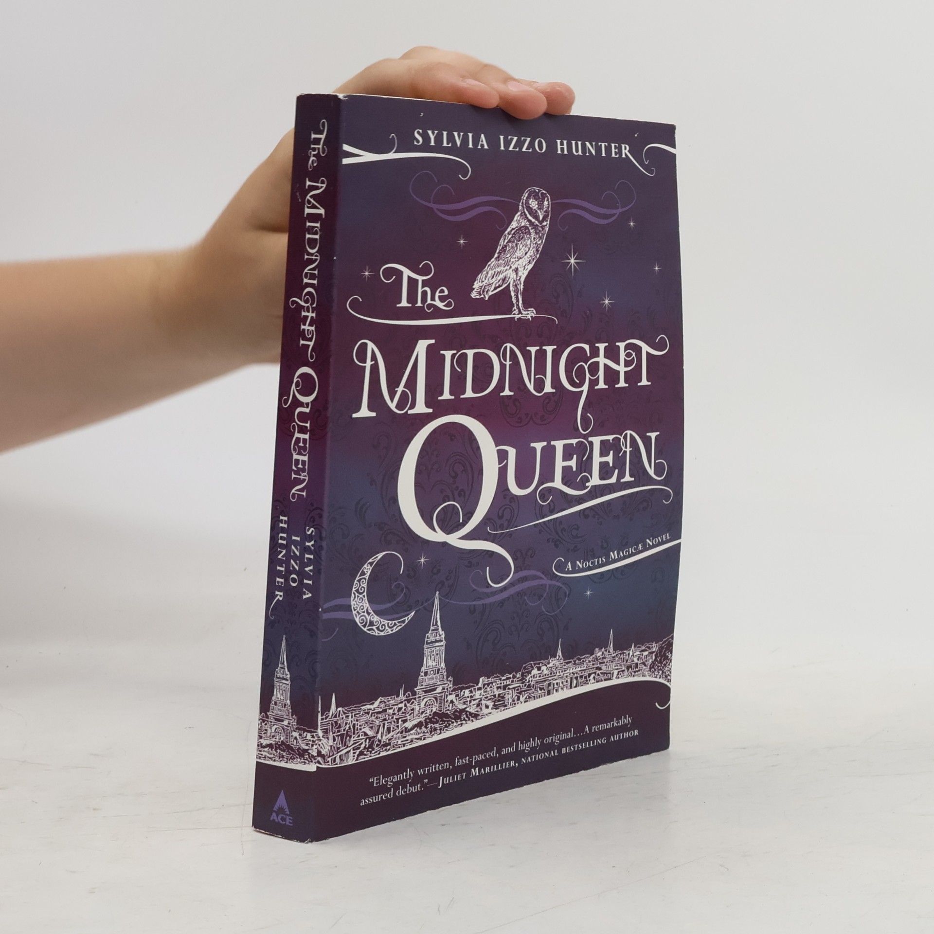 Sylvia Hunter A Noctis Magicae Novel - 1: The Midnight Queen