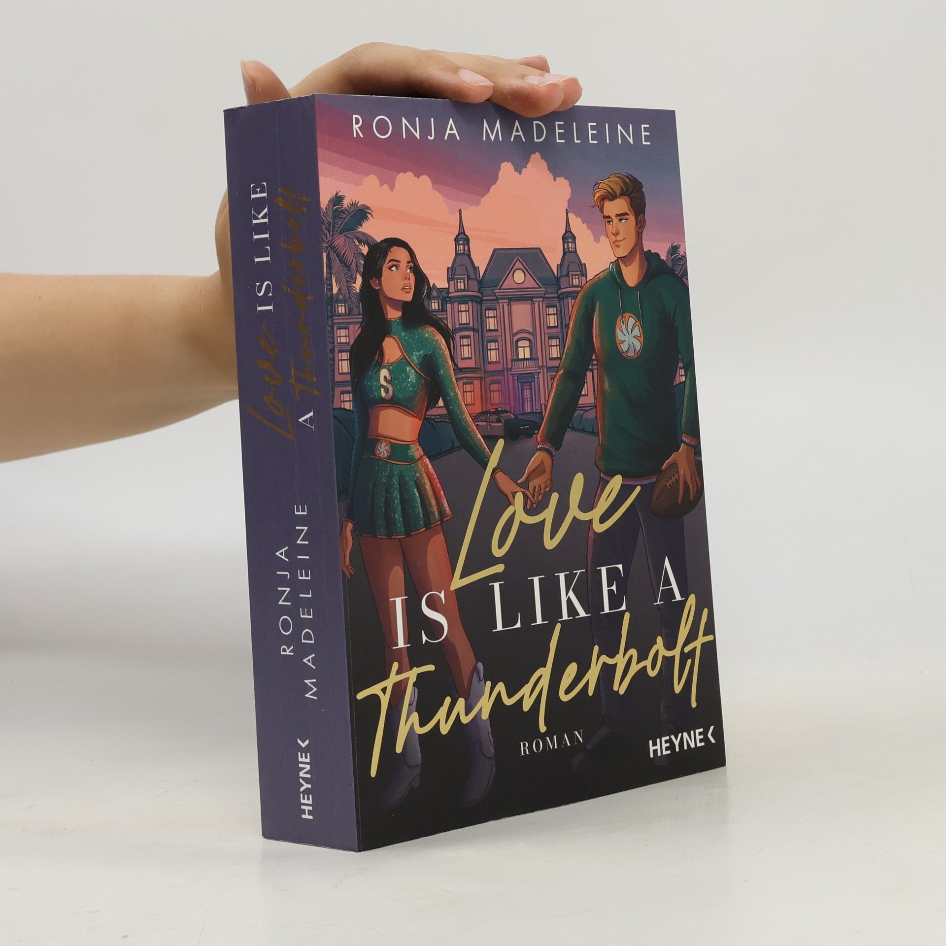 Ronja Madeleine Love is like a Thunderbolt