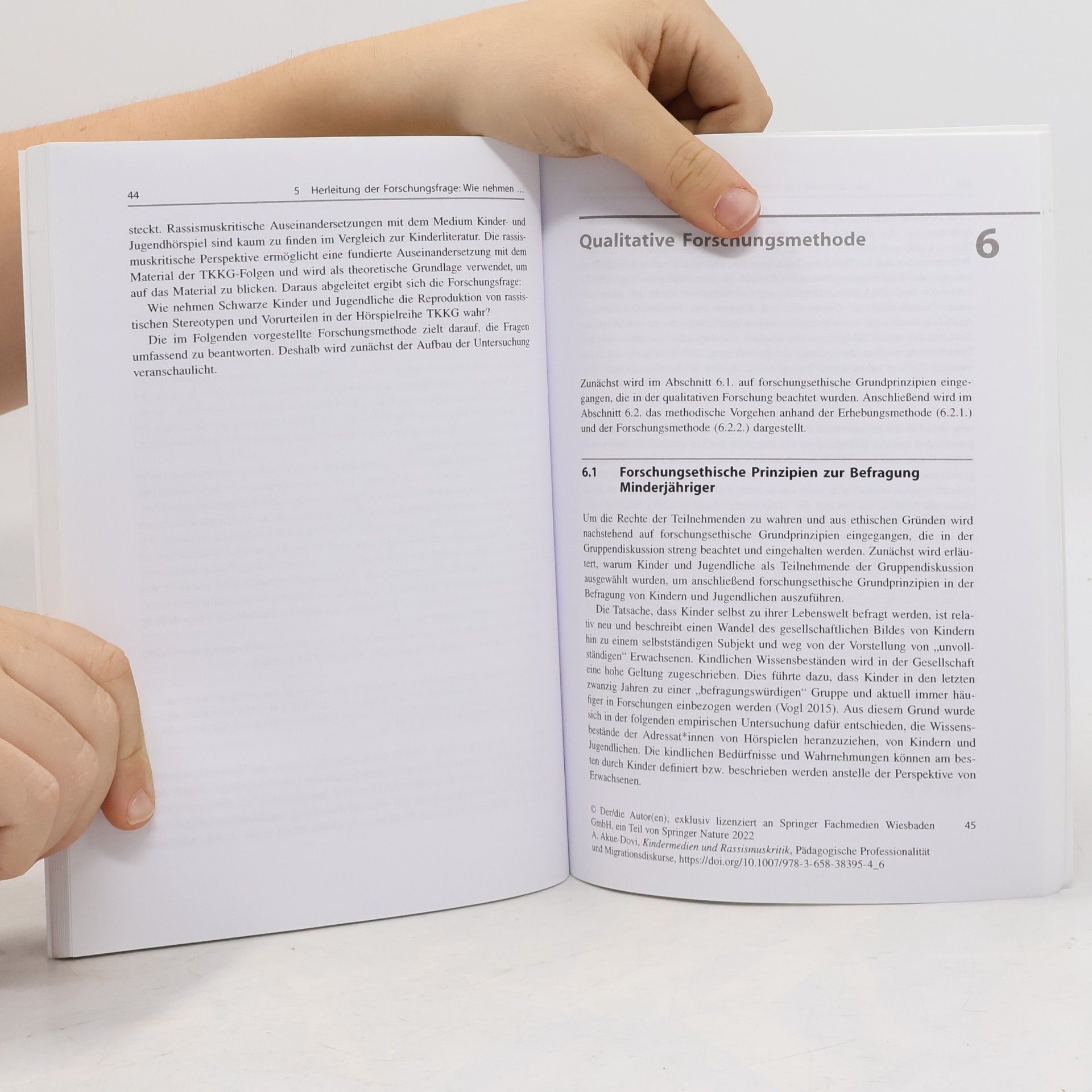 Adolé Akue-Dovi Kindermedien und Rassismuskritik