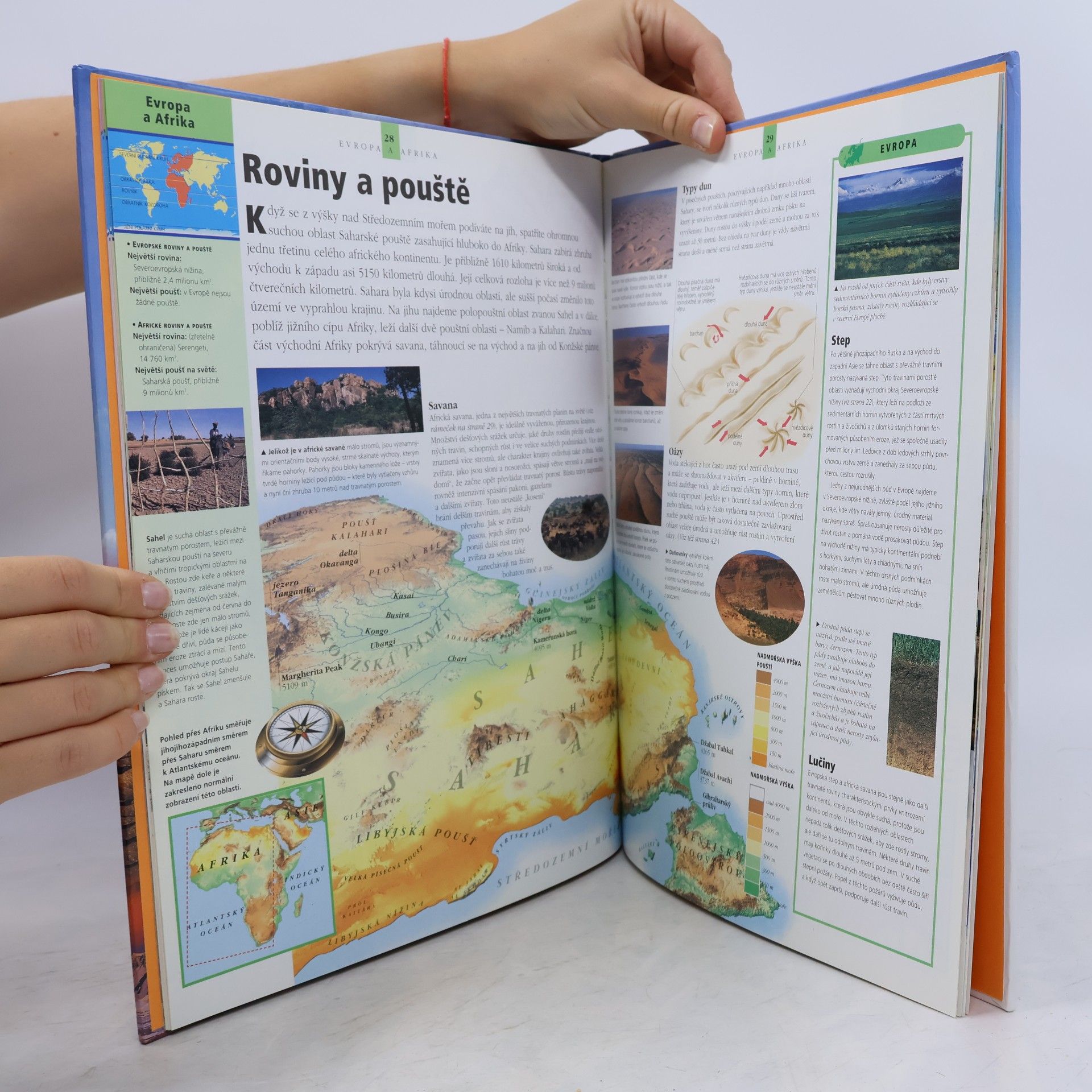 Sean Connolly 3D atlas Země