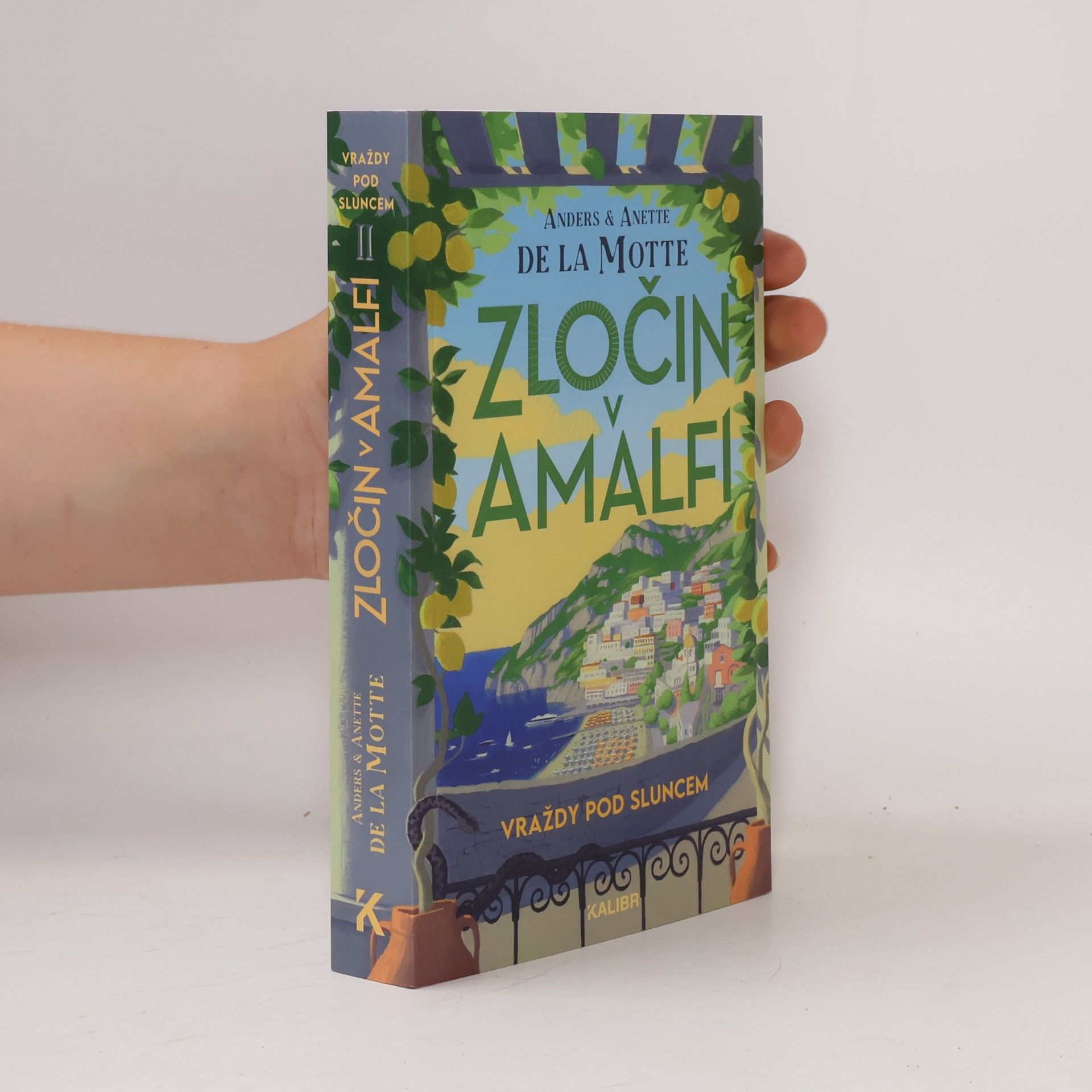 Anette De la Motte Vraždy pod sluncem II: Zločin v Amalfi