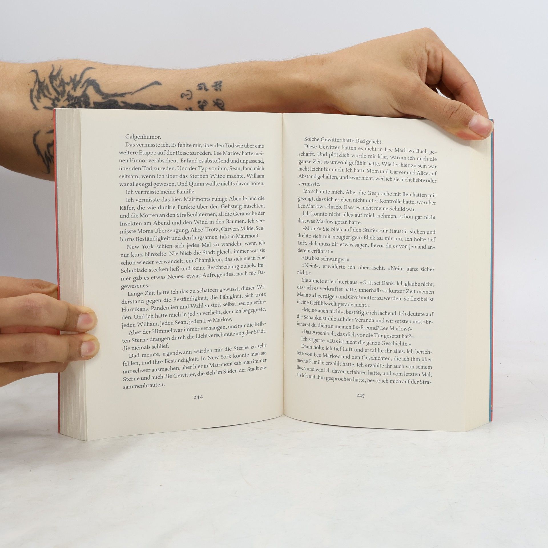 Ashley Poston Dead Romantics