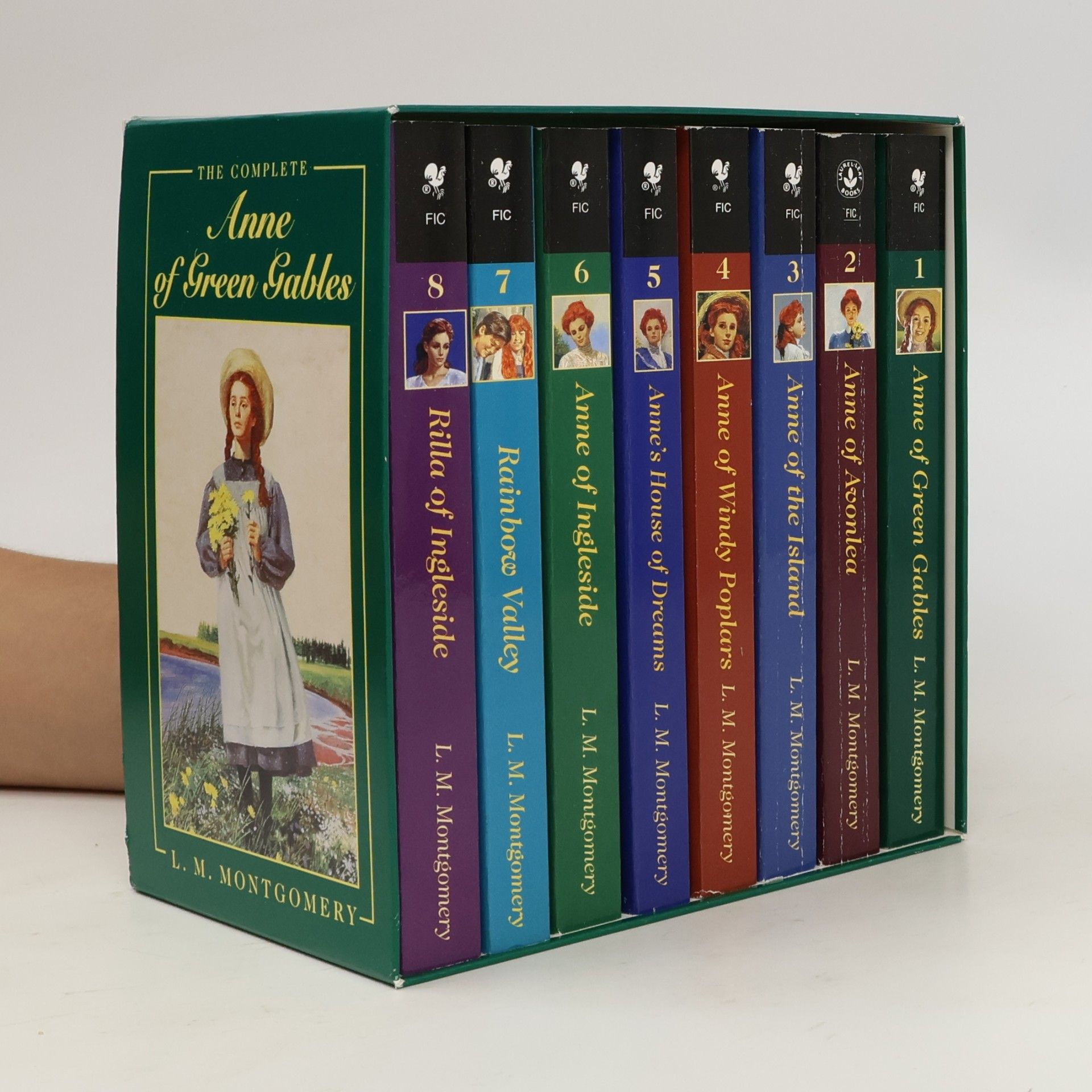 Lucy Maud Montgomery Anne of Green Gables (8 svazků, komplet v boxu)