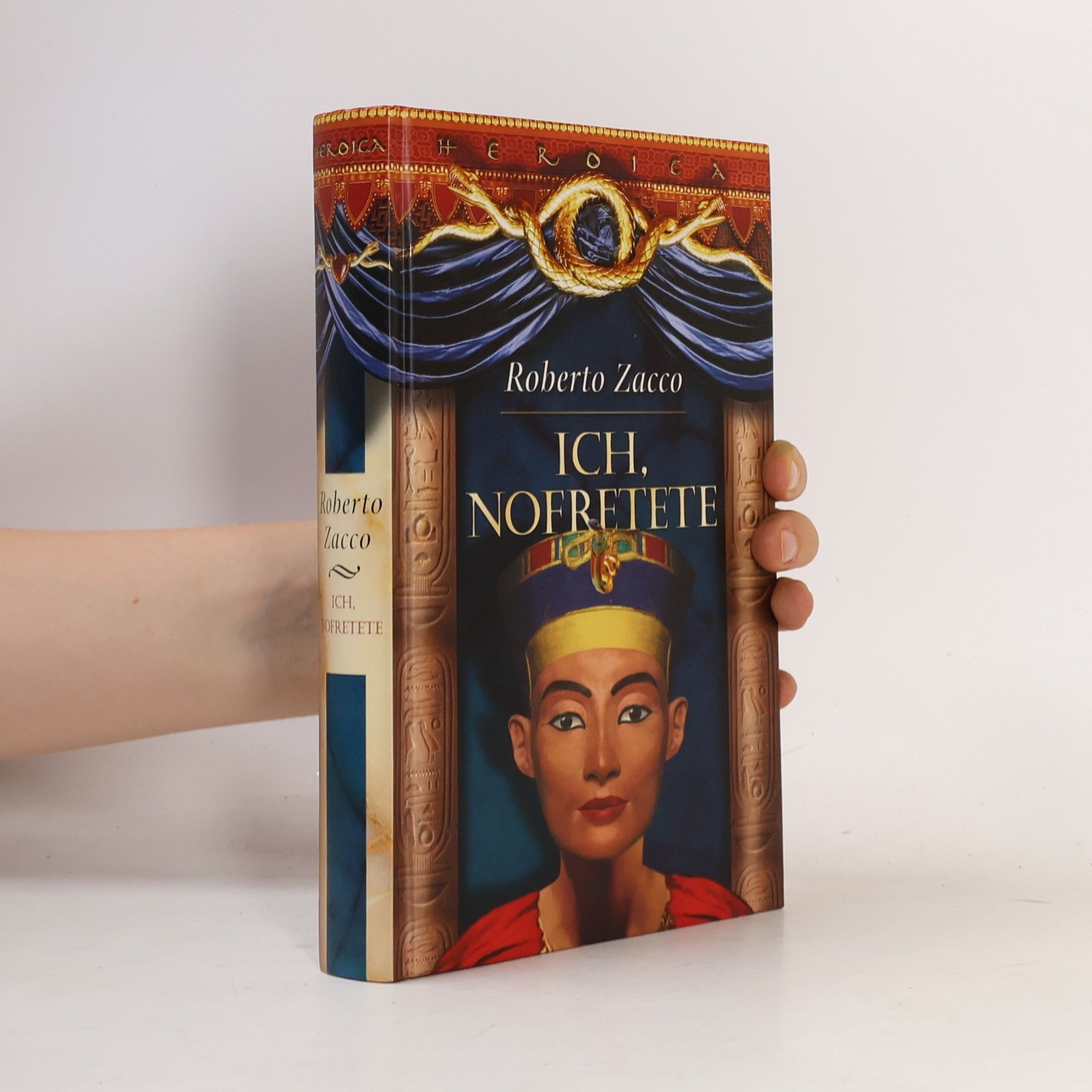 Roberto Zacco Ich, Nofretete