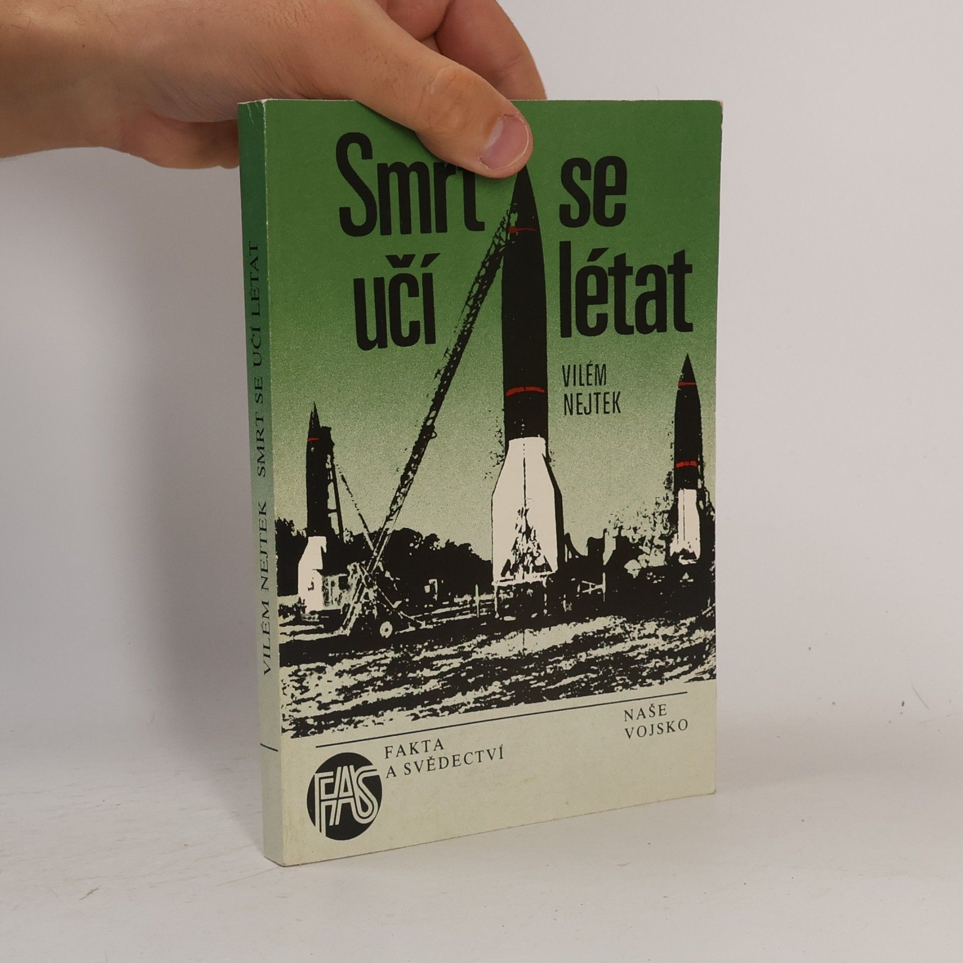 Vilém Nejtek Smrt se učí létat