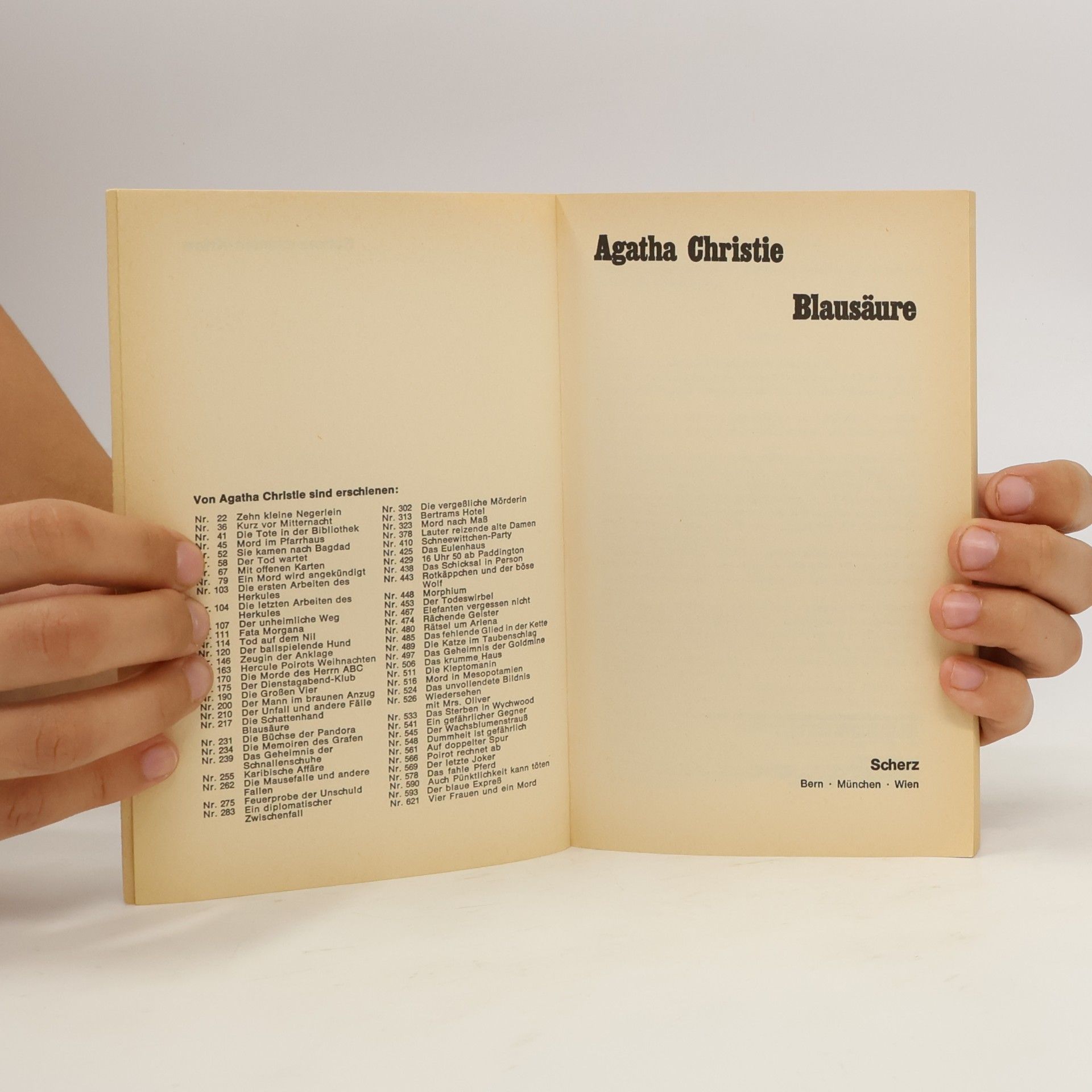 Agatha Christie Blausäure