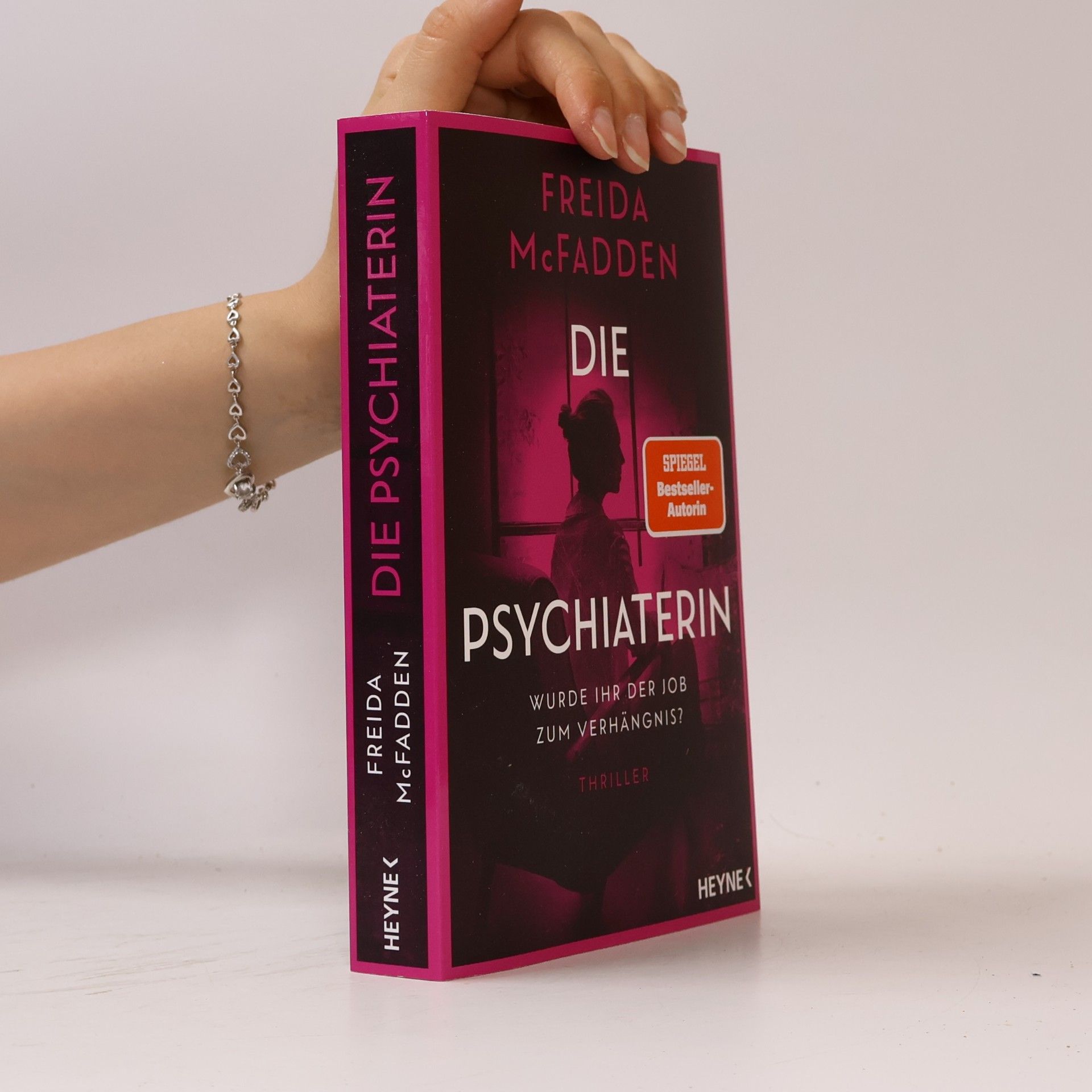 Freida McFadden Die Psychiaterin – Wurde ihr der Job zum Verhängnis?