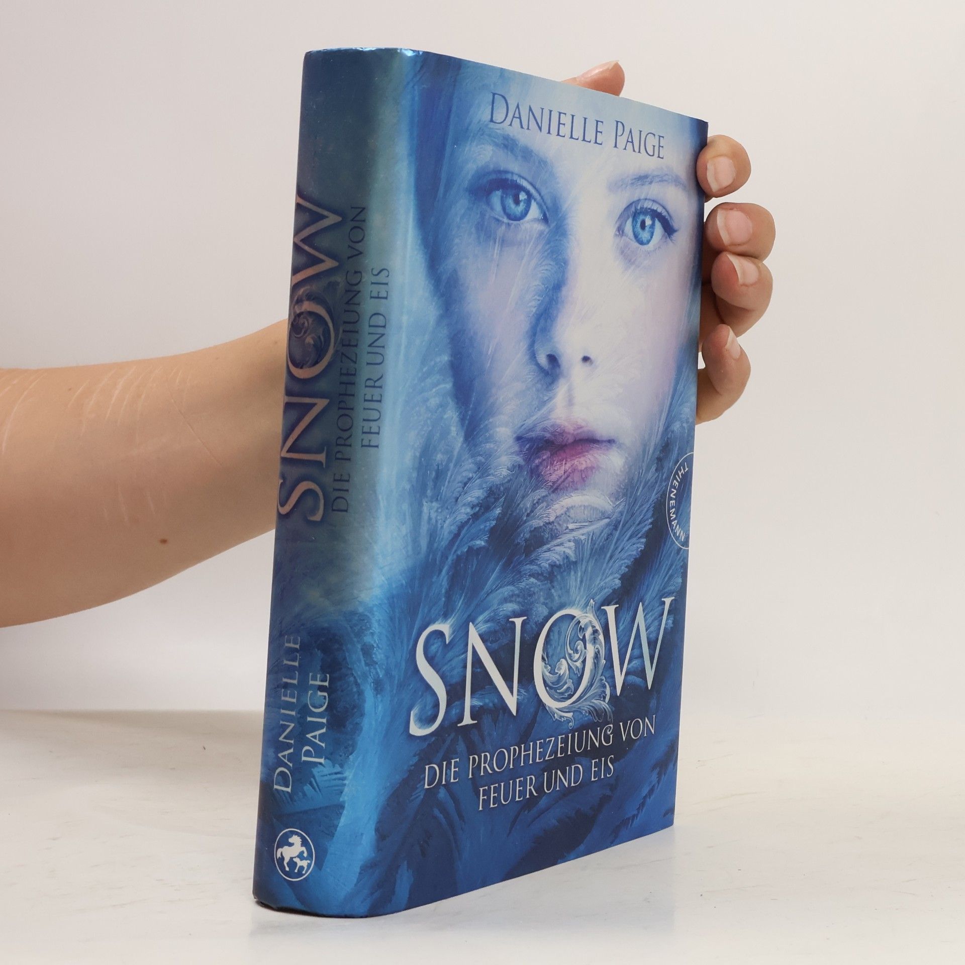 Danielle Paige Snow