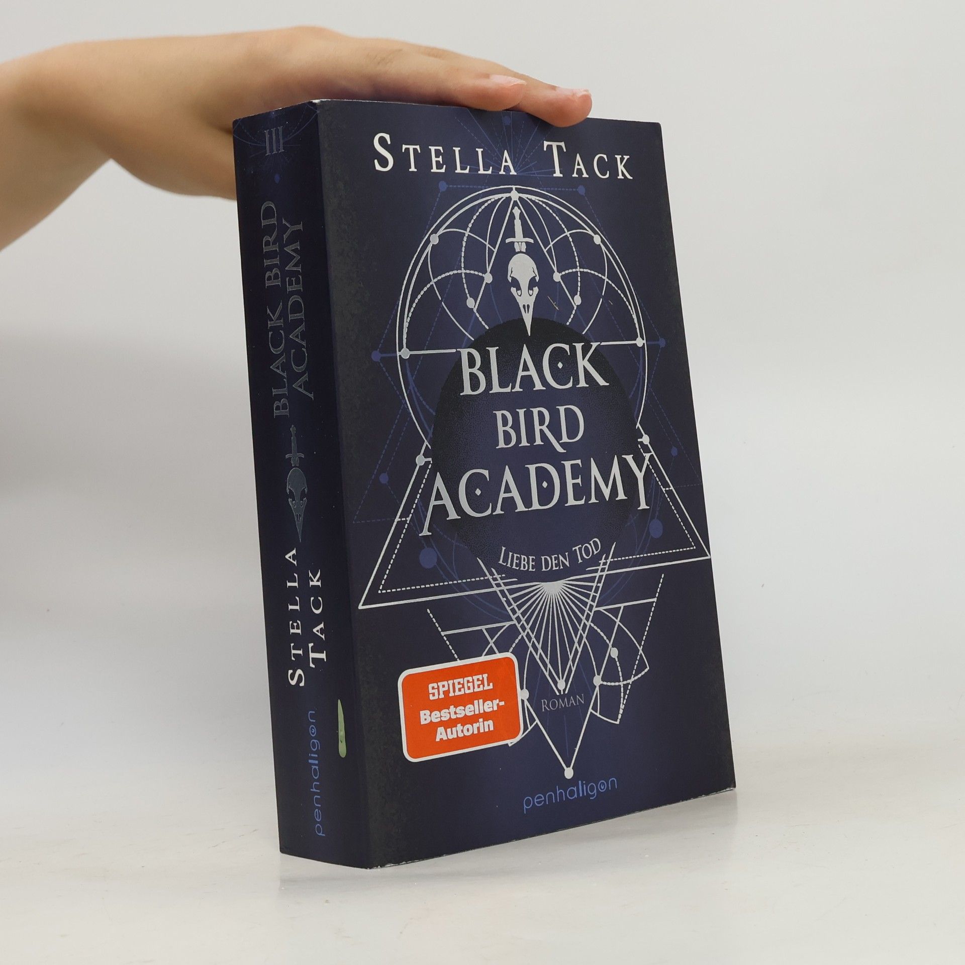 Stella Tack Black Bird Academy - Liebe den Tod