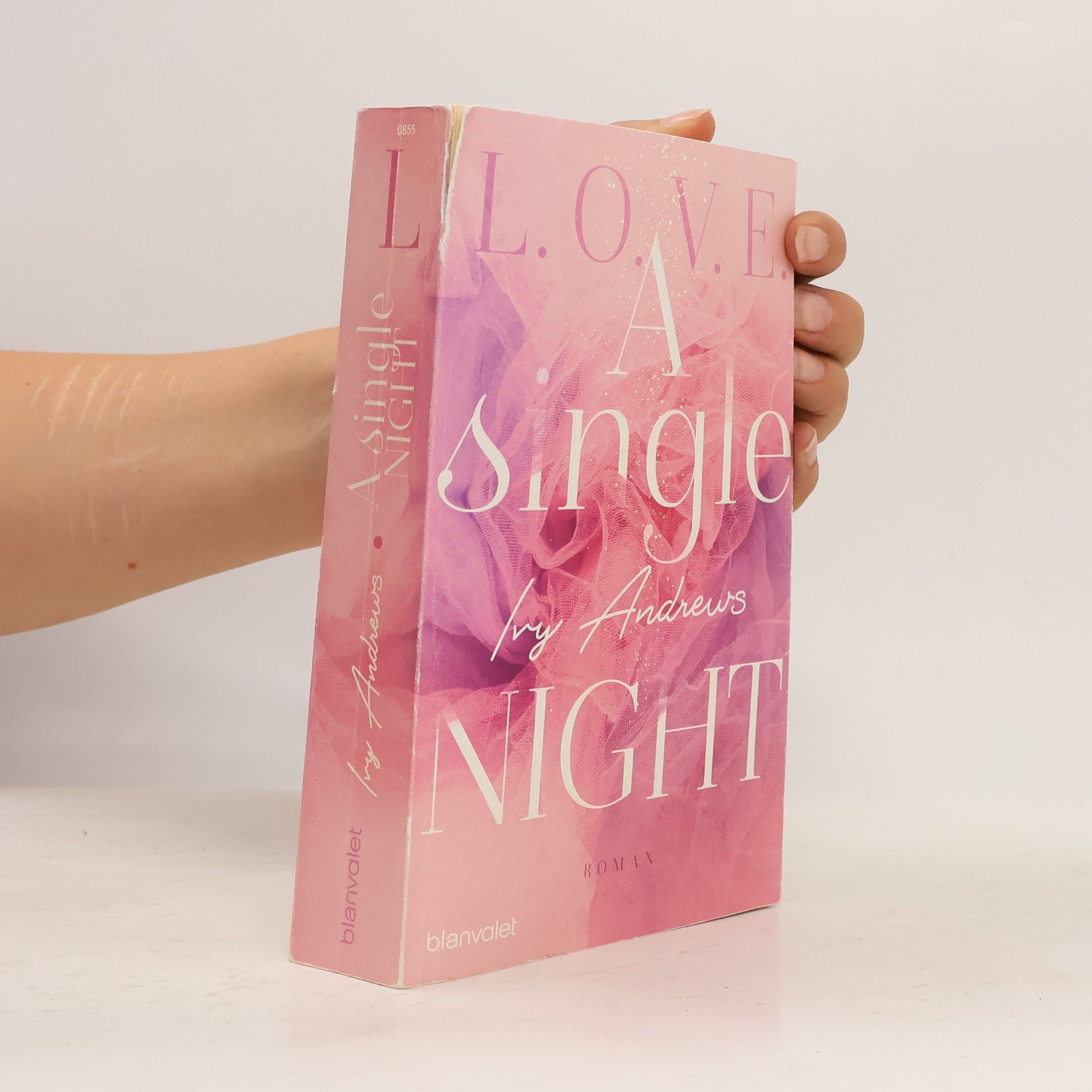 Ivy Andrews L.O.V.E. 1:A single night