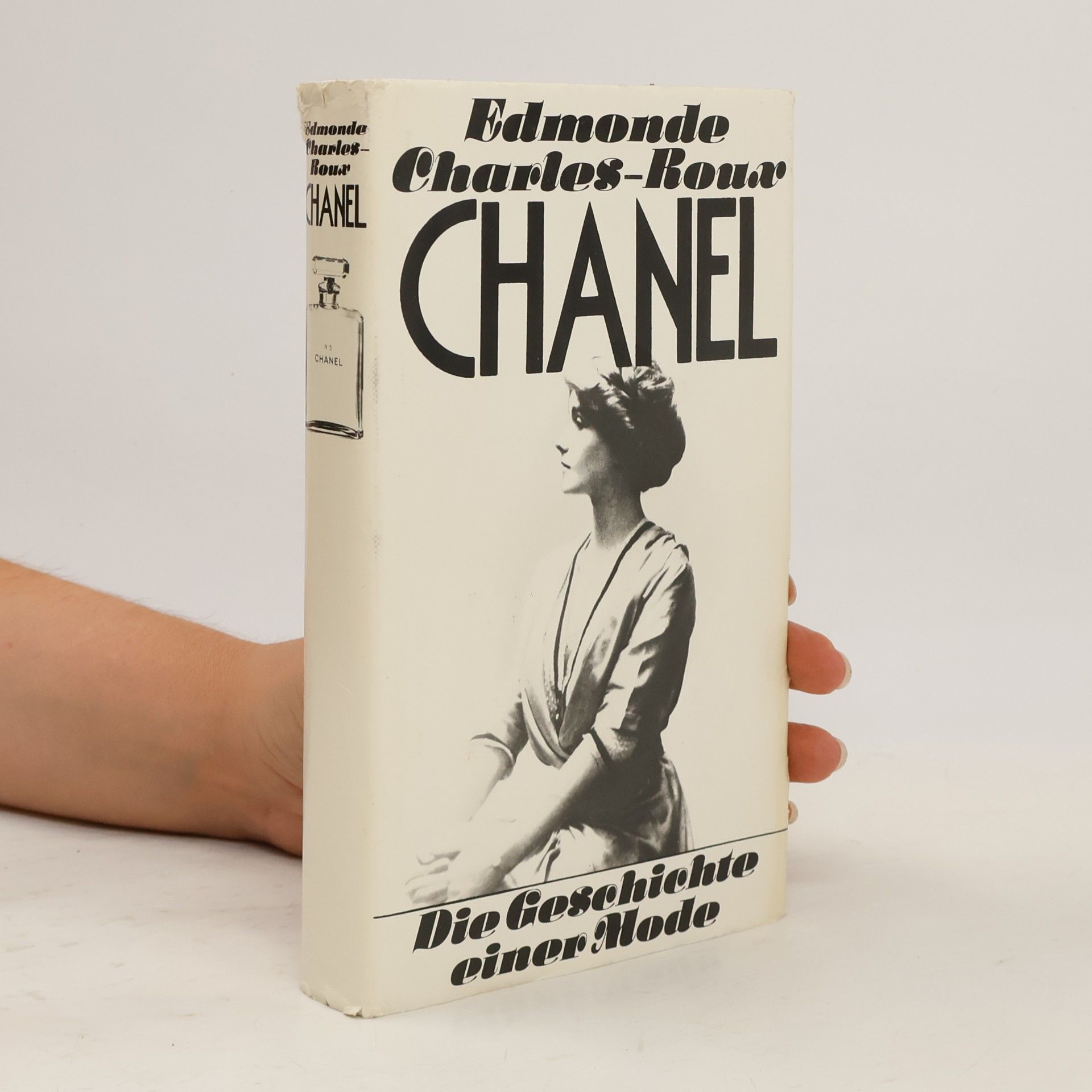 Edmonde Charles-Roux Chanel. Die Geschichte einer Mode