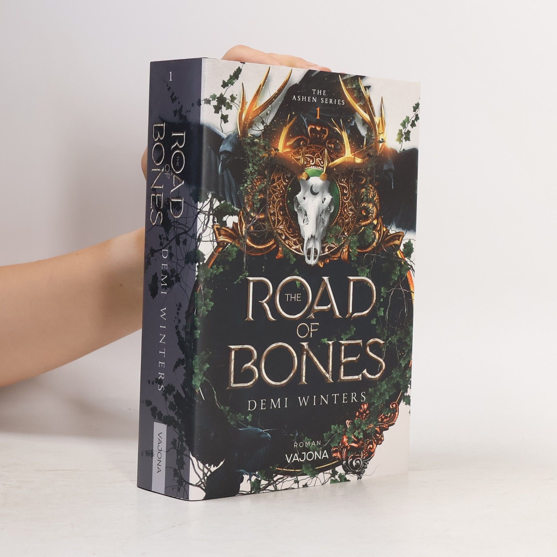 Demi Winters The Road of Bones