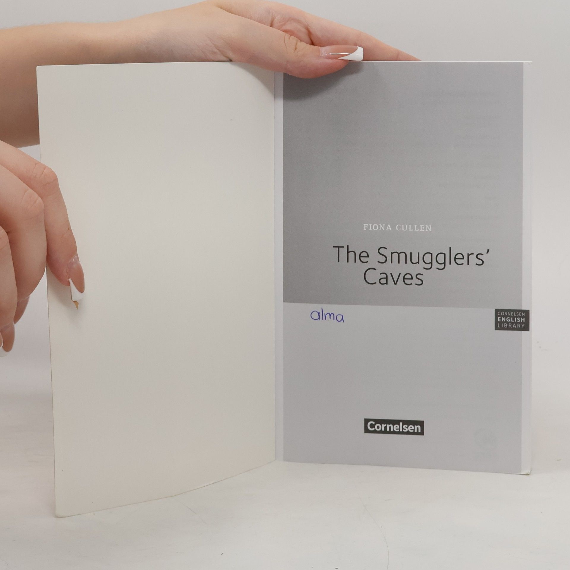 Fiona Cullen The Smugglers' Caves