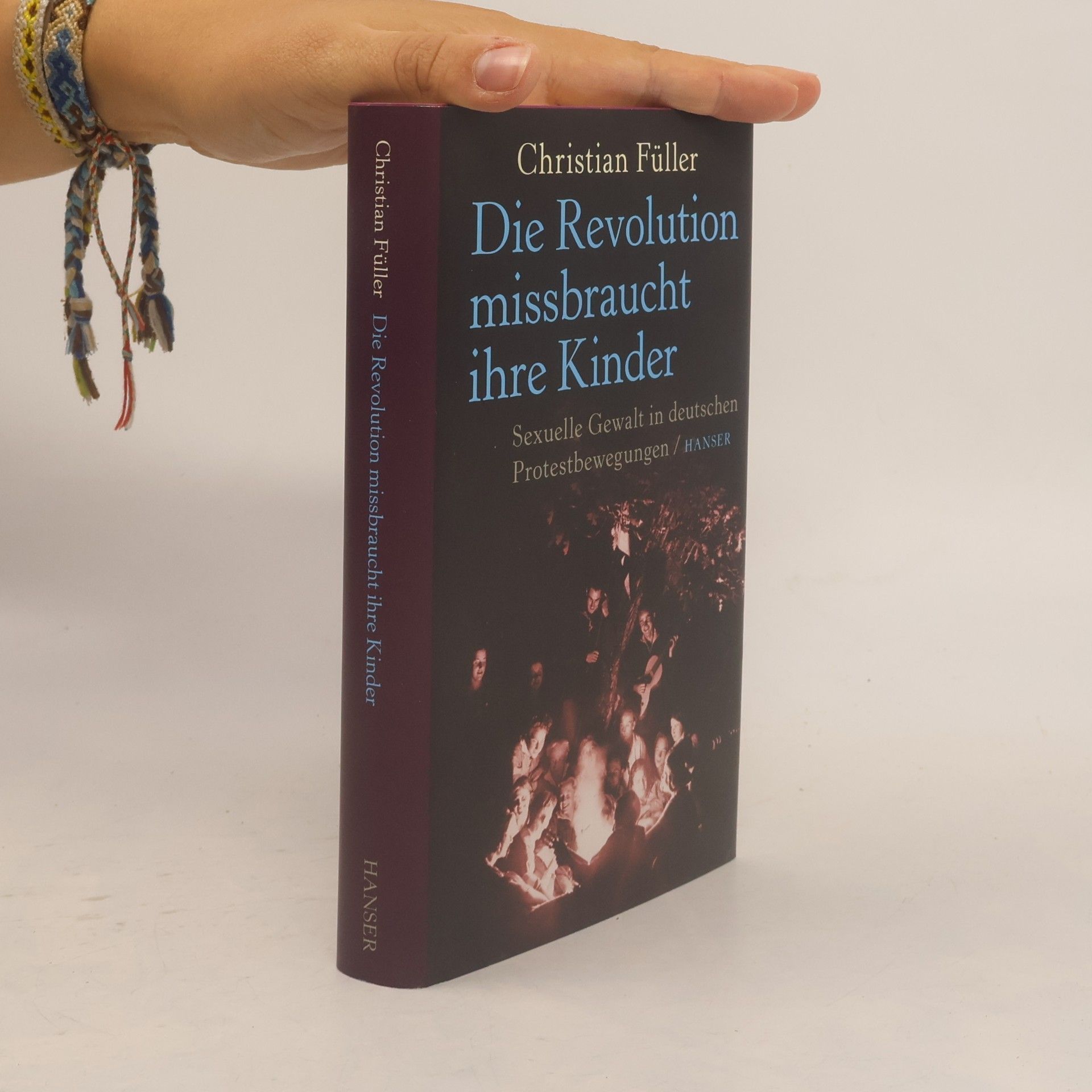 Die Revolution missbraucht ihre Kinder