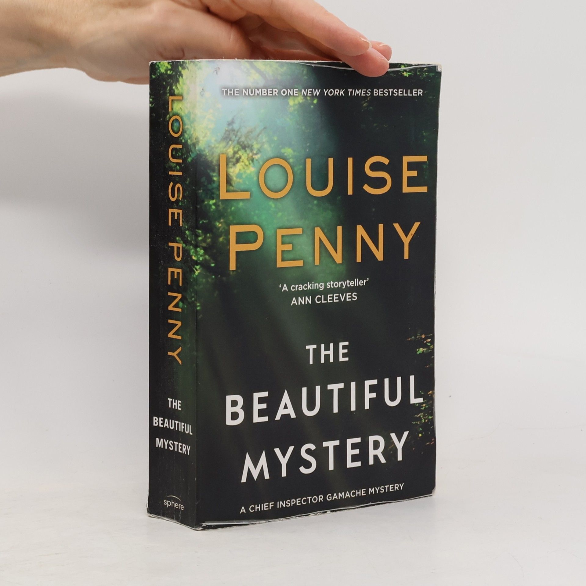 Louise Penny The beautiful mystery