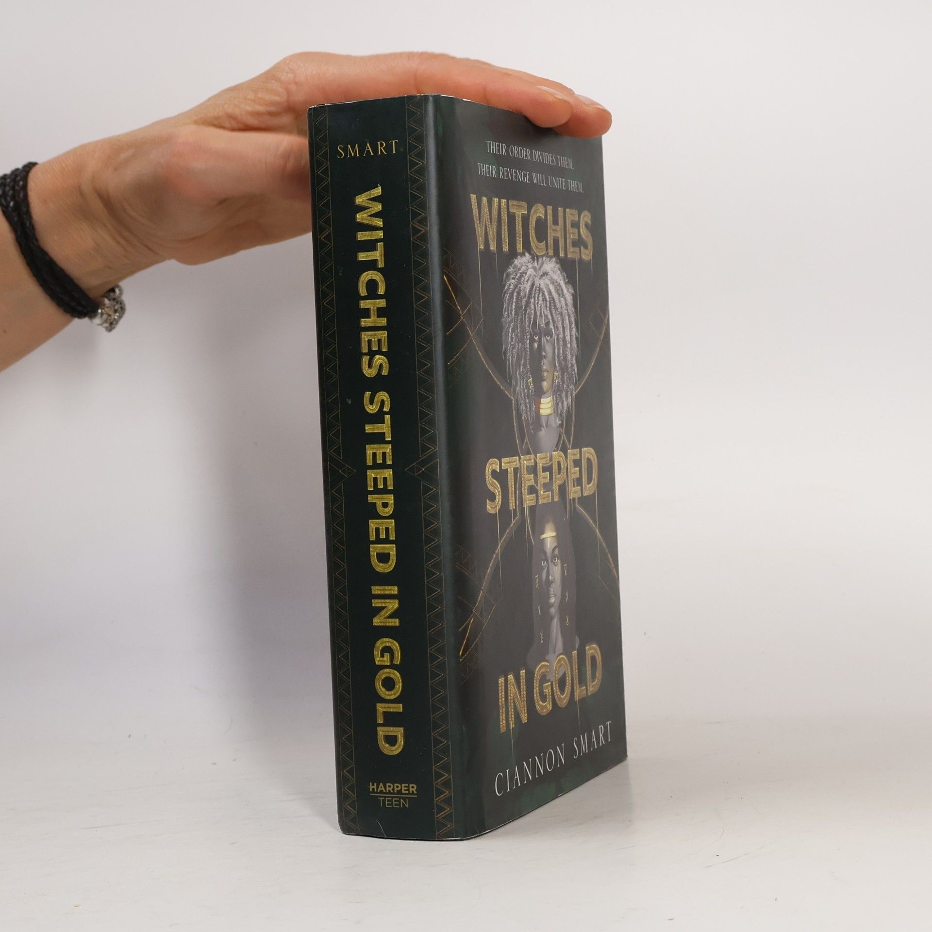 Ciannon Smart Witches Steeped in Gold
