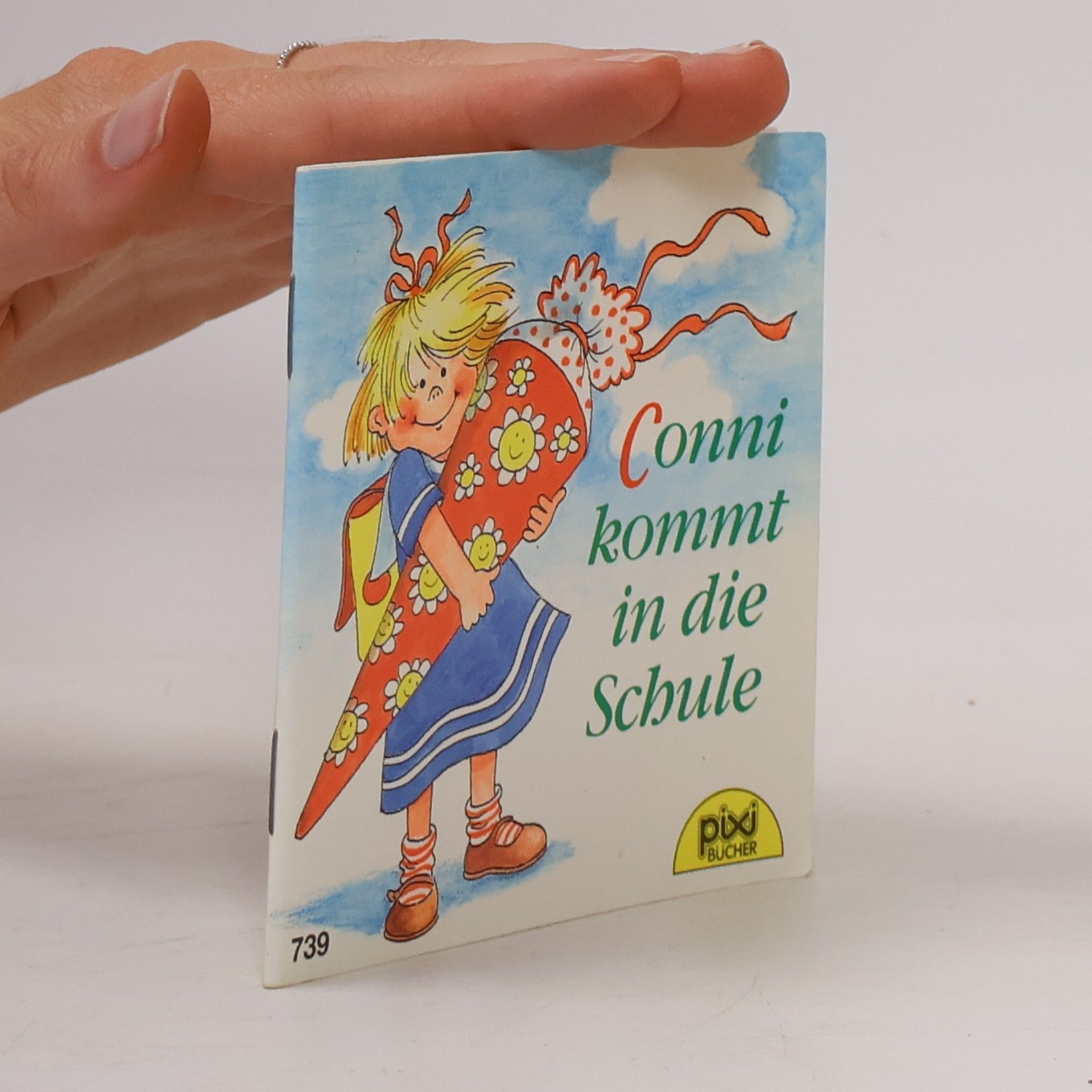 Autores varios Conni kommt in die Schule