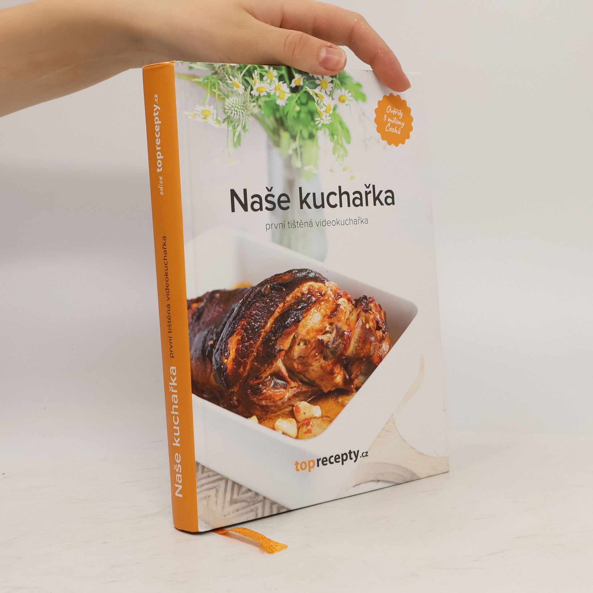 Autorenkollektiv Naše kuchařka : první tištěná videokuchařka