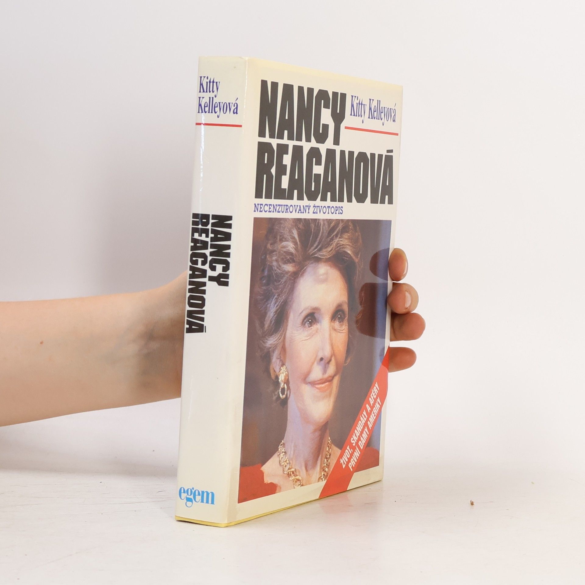 Jiří Fast Nancy Reaganová. Necenzurovaný životopis