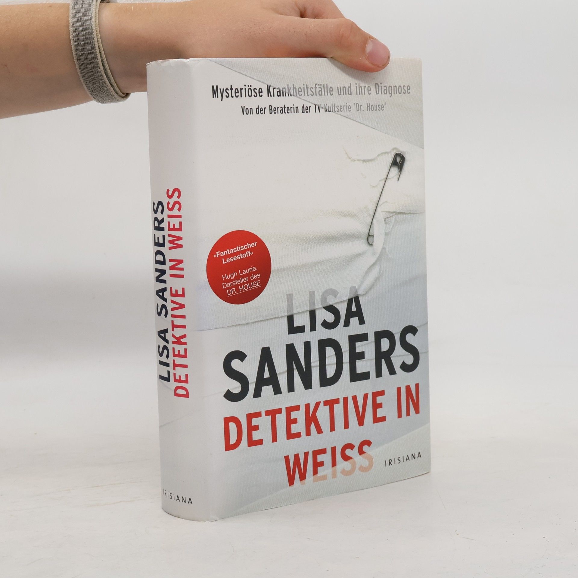 Lisa Sanders Detektive in weiß