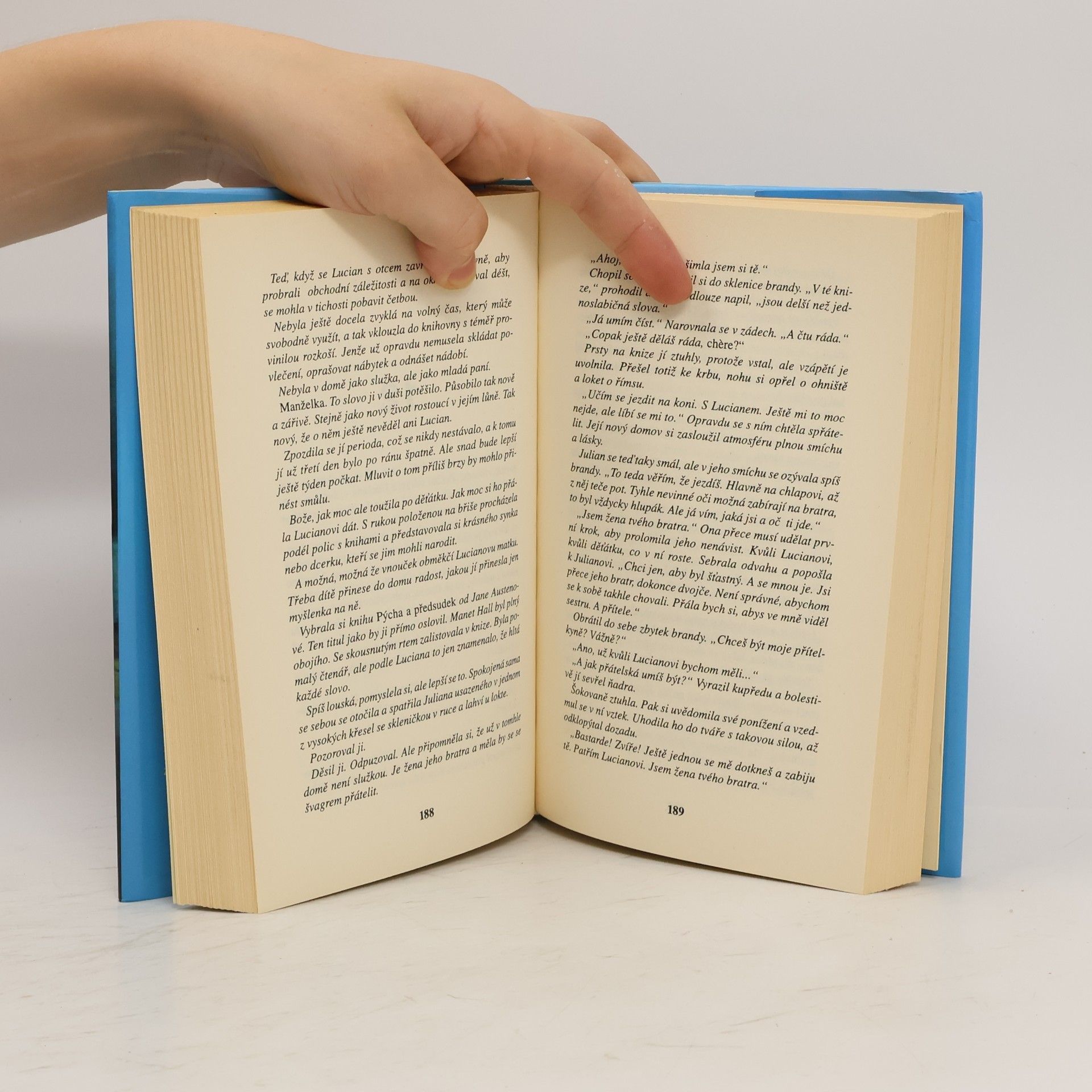 Nora Roberts Půlnoční zátoka
