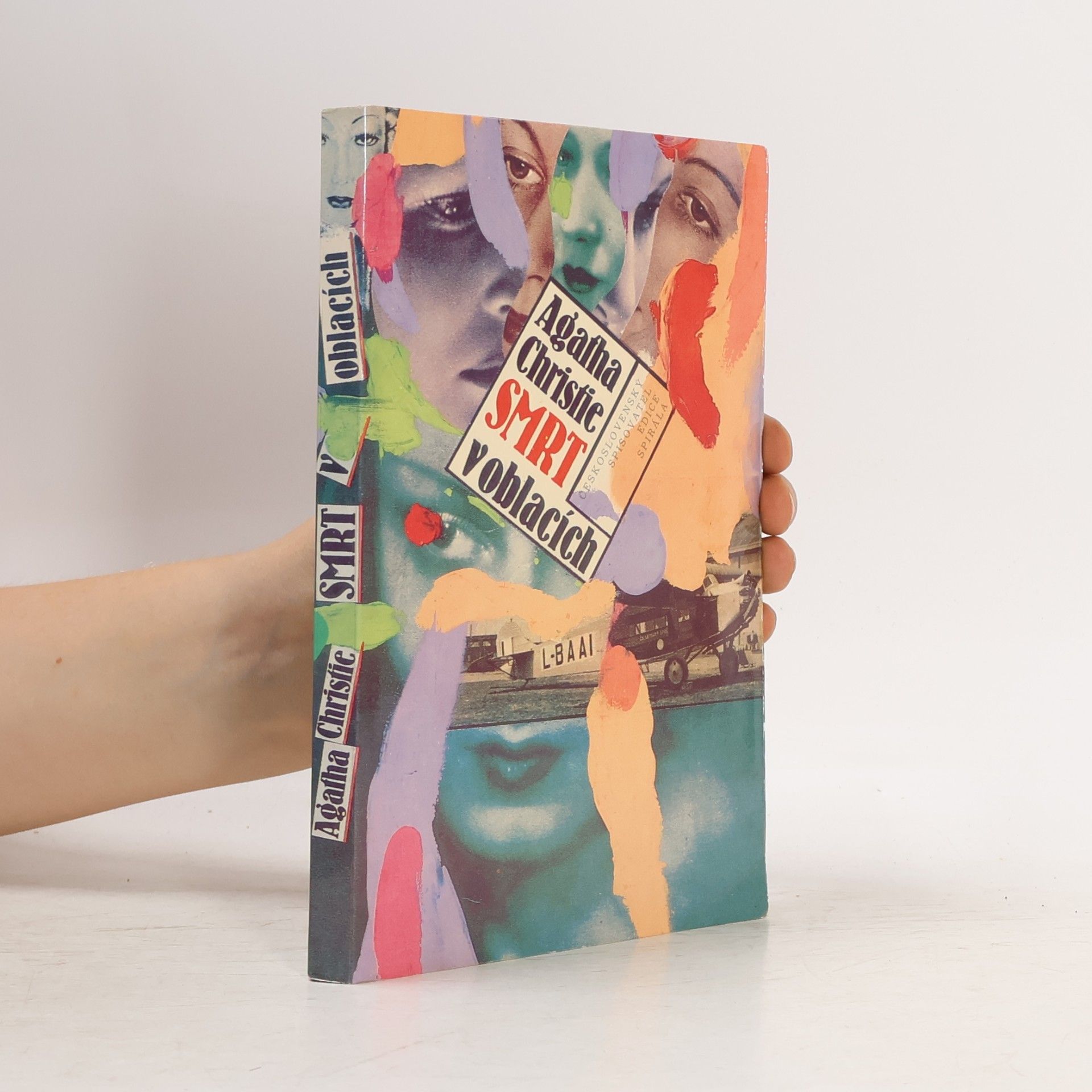 Agatha Christie Smrt v oblacích